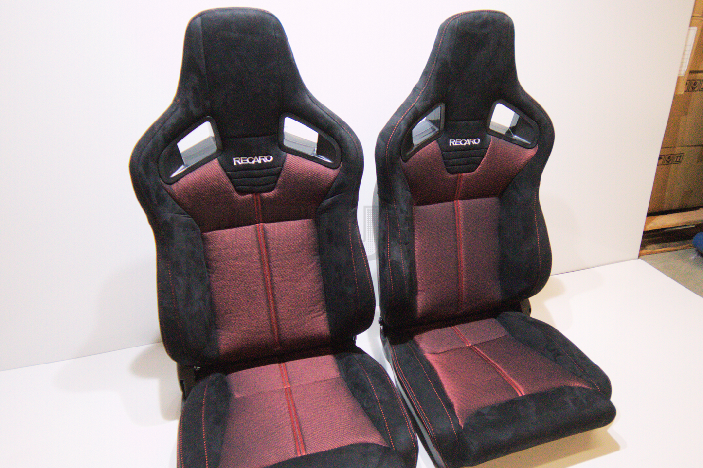 Recaro SR7 Style Red Suede Alcantara Reclinable Bucket Seat