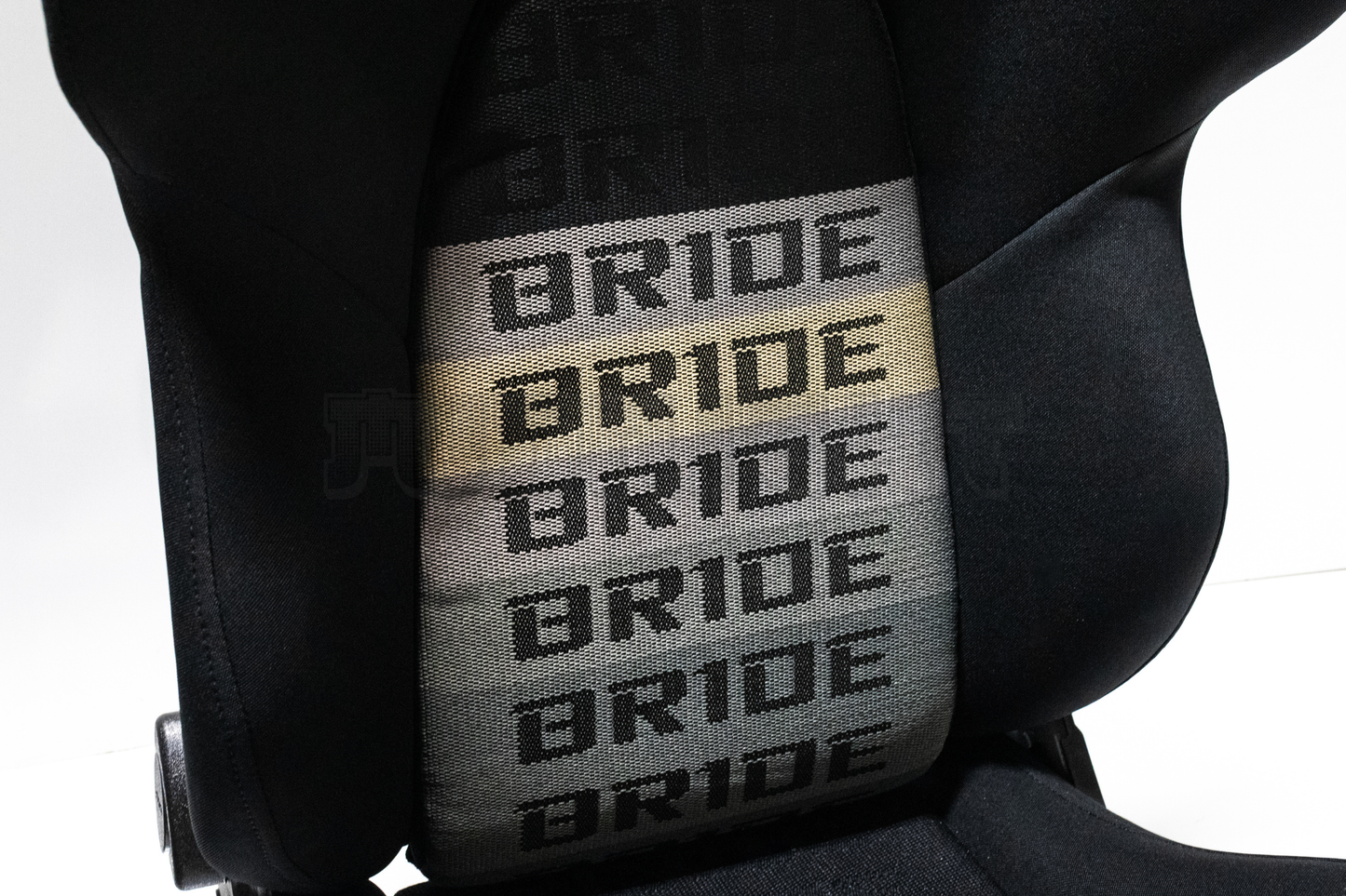 Bride Vorga Style Black Fabric Gradation Reclinable Bucket Seat