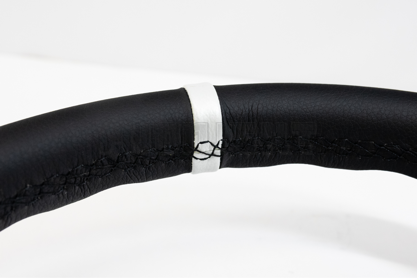 MOMO MOD 08 Style 350mm Leather Steering Wheel