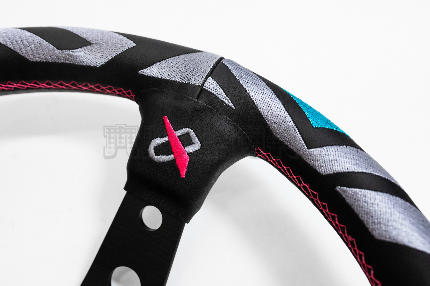 Vertex Labyrinth Style 330mm Steering Wheel