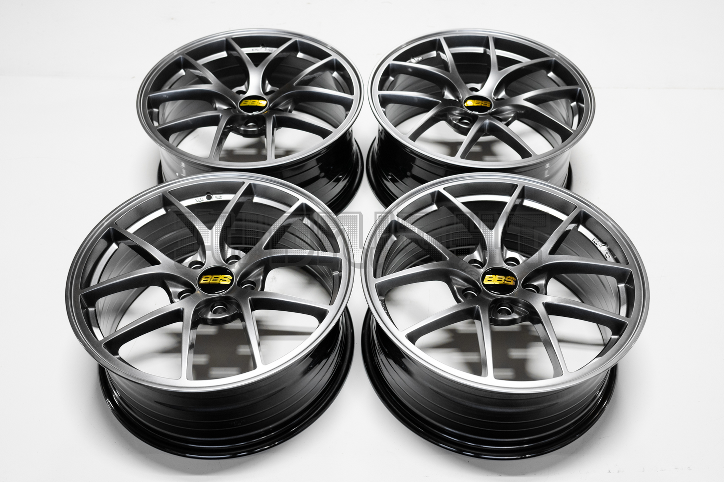 BBS RIA Style 18" 8J +40 (5X114.3)