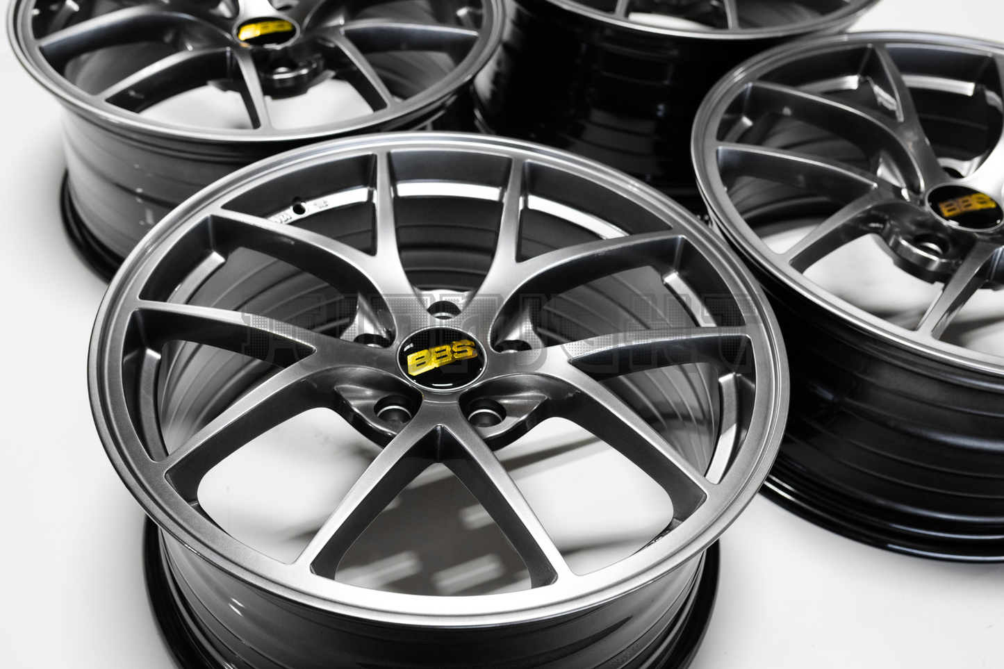BBS RIA Style 18" 8J +40 (5X114.3)
