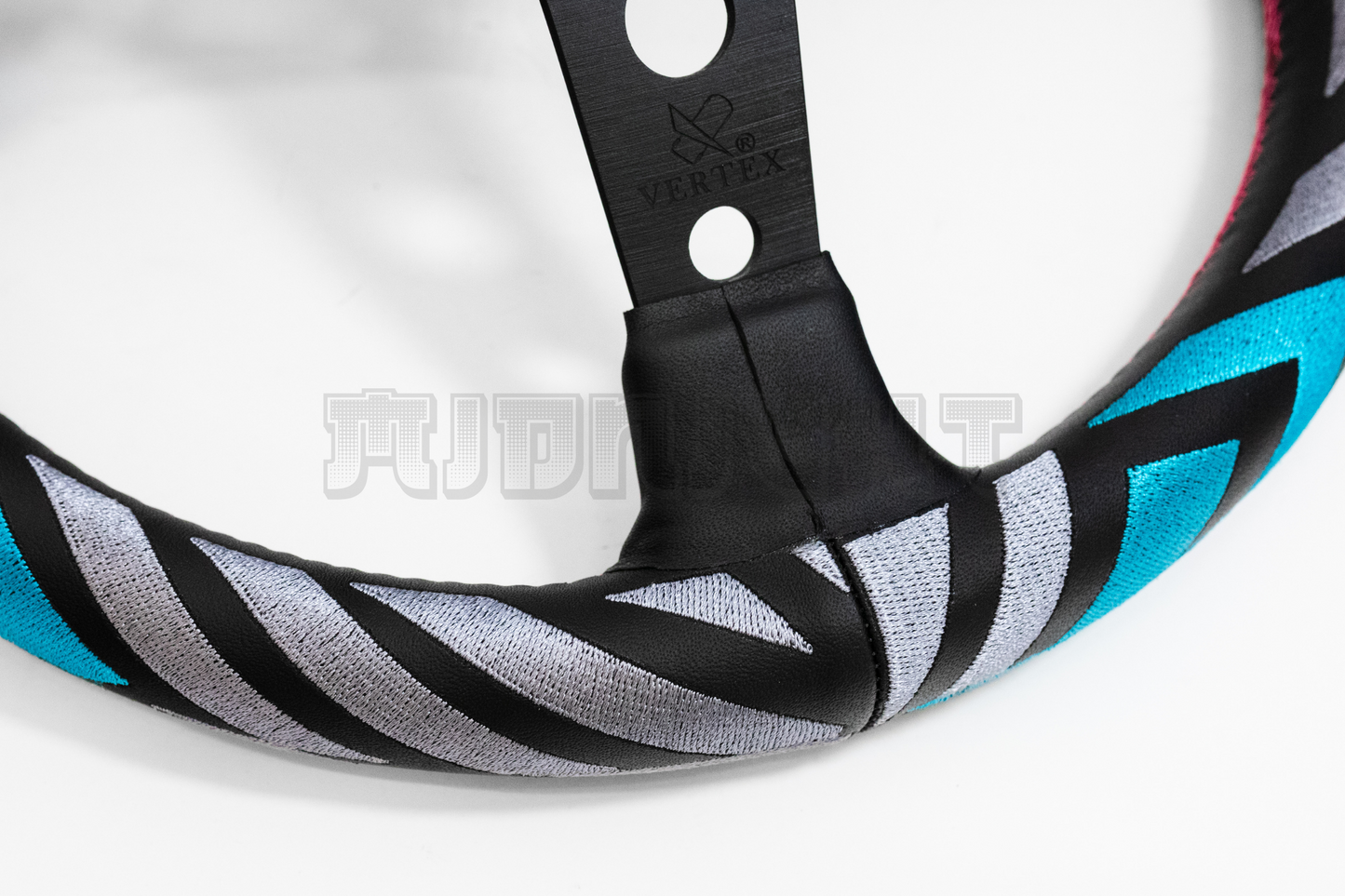 Vertex Labyrinth Style 330mm Steering Wheel