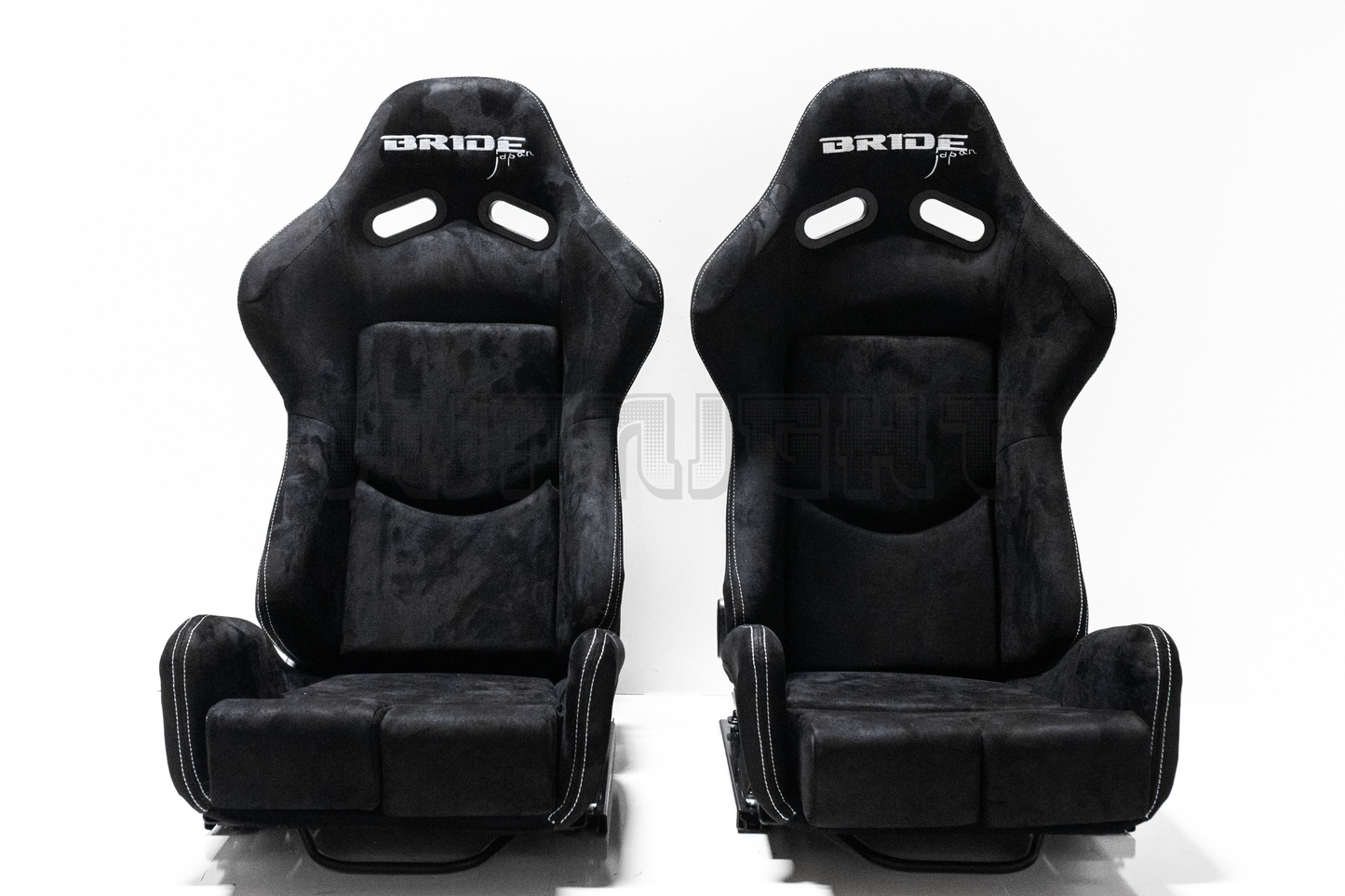 Bride Japan Seats Suede Edition with real carbon fiber back Recliner Black Seat Set.