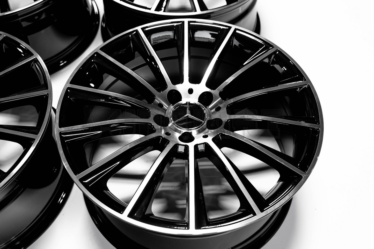 Mercedes Benz AMG C Class Style 18" 8 +40 (5X112)