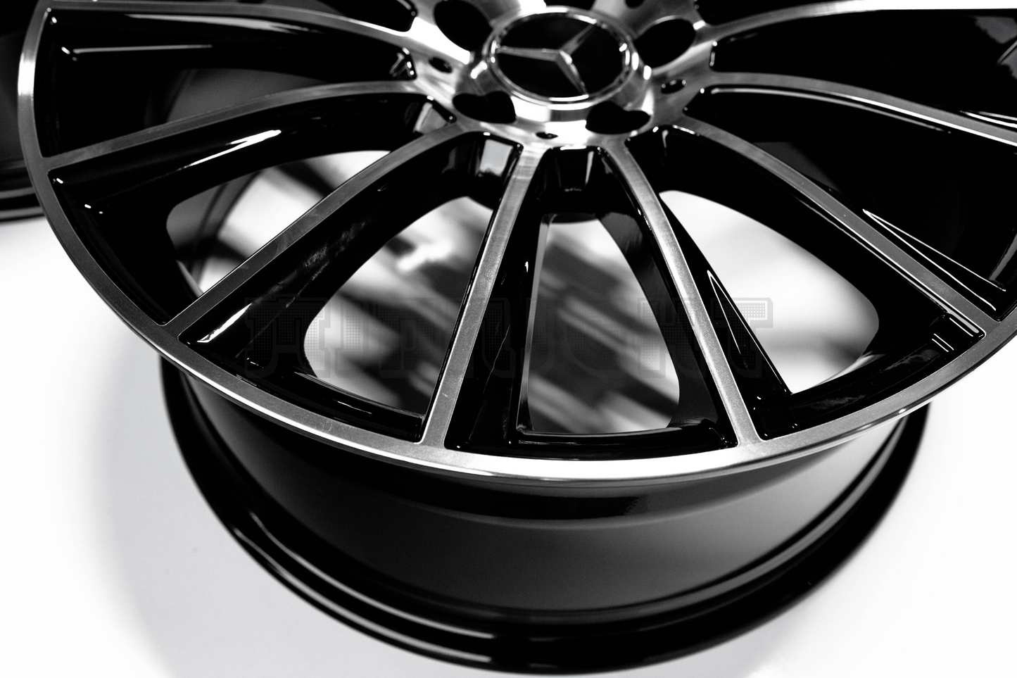 Mercedes Benz AMG C Class Style 18" 8 +40 (5X112)