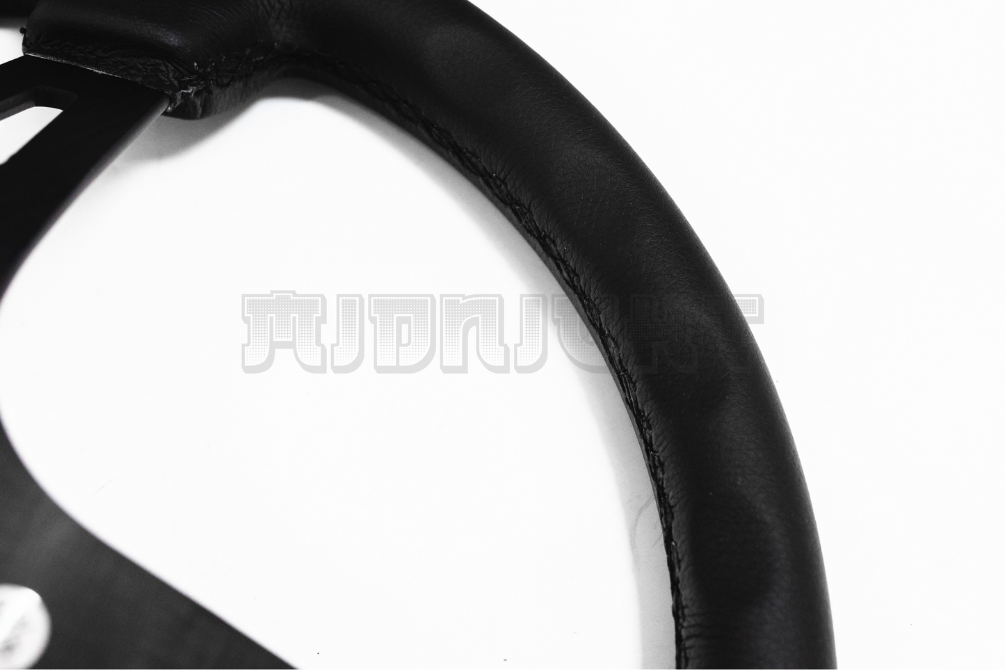 MOMO MOD 08 Style 330mm Leather Steering Wheel