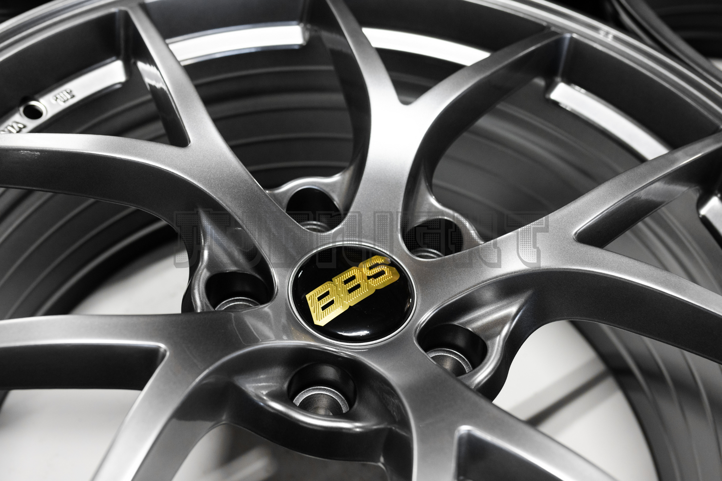 BBS RIA Style 19" 8.5J +35 (5X120)
