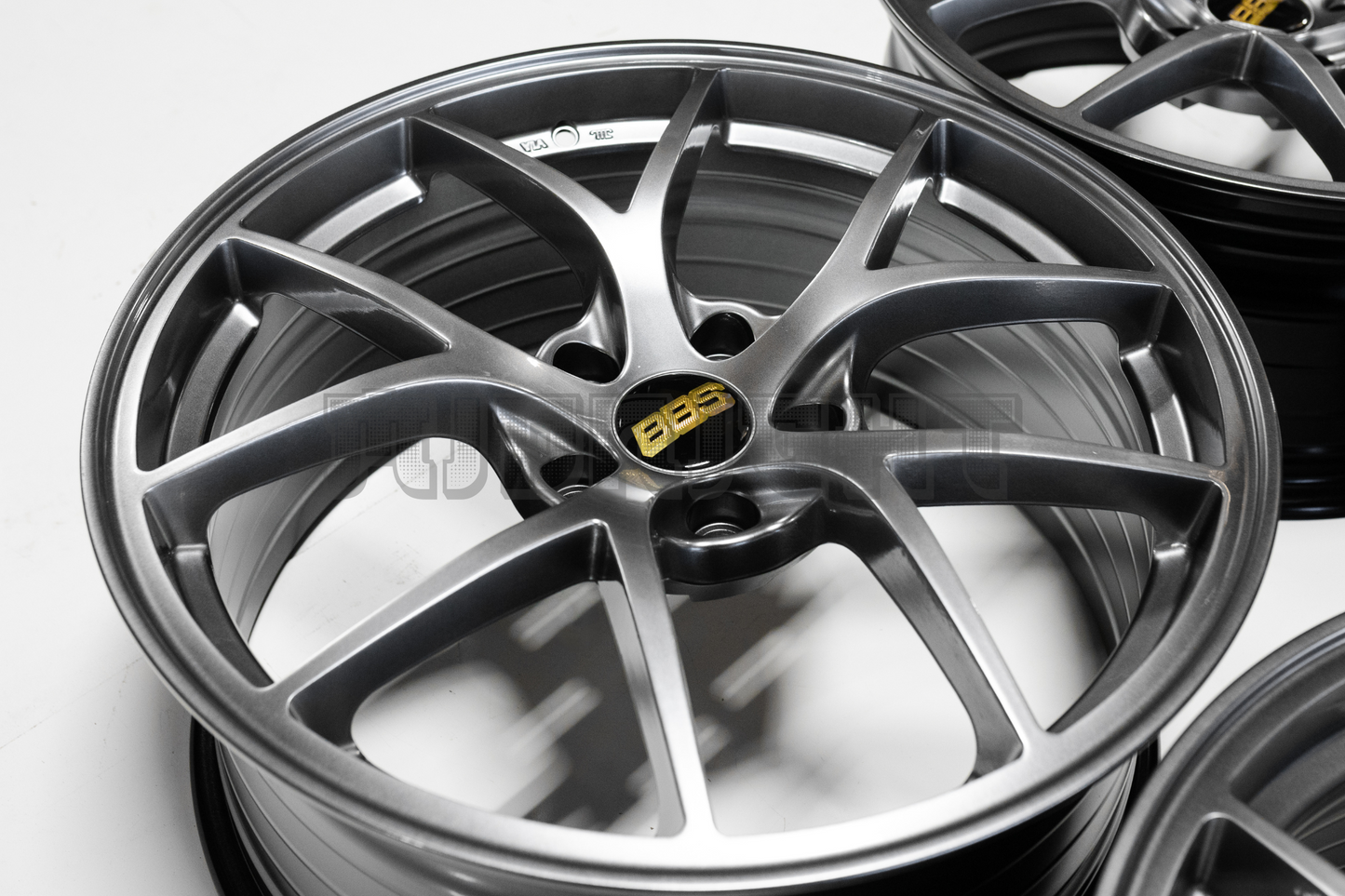 BBS RIA Style 19" 8.5J +35 (5X120)
