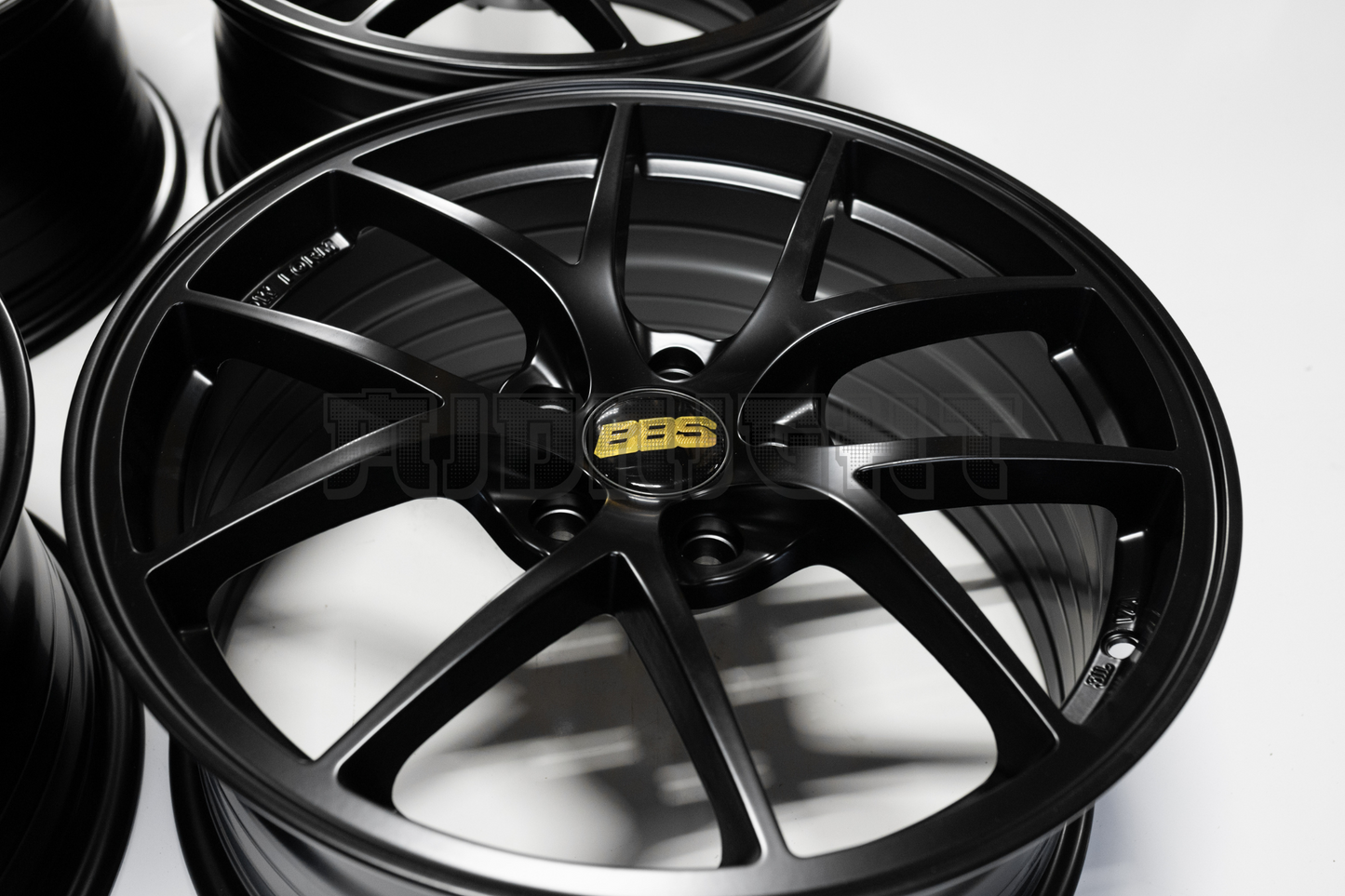 BBS RIA Style 18" 8J +40 (5X114.3)