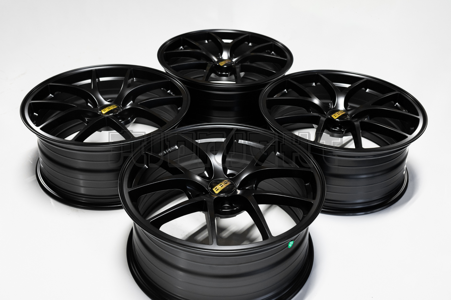 BBS RIA Style 18" 8J +40 (5X114.3)