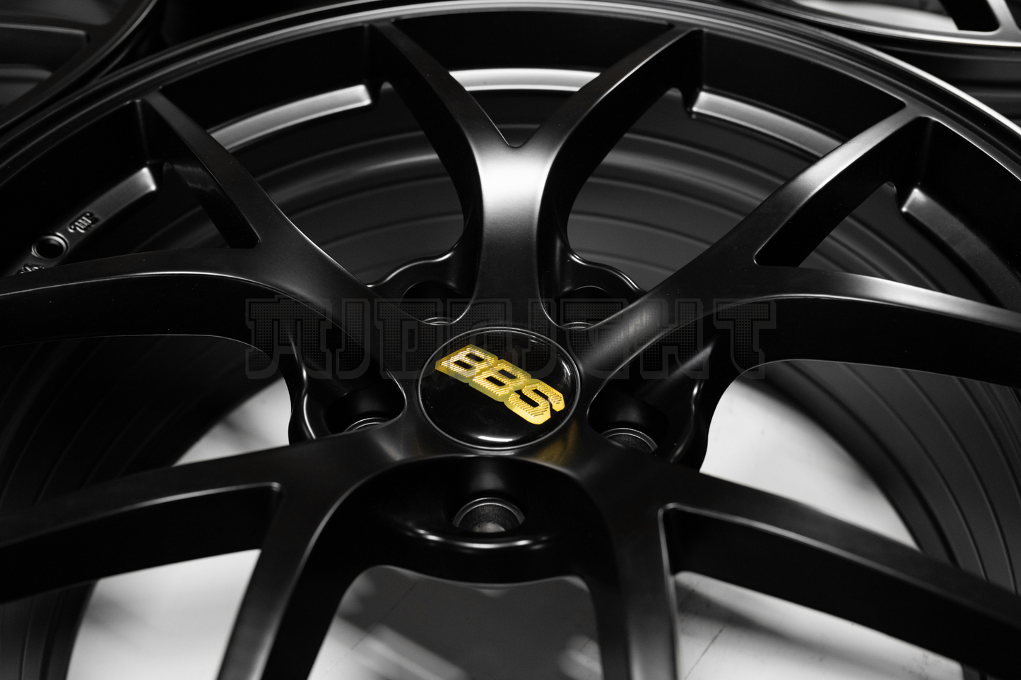 BBS RIA Style 19" 8.5J +38 (5X112)