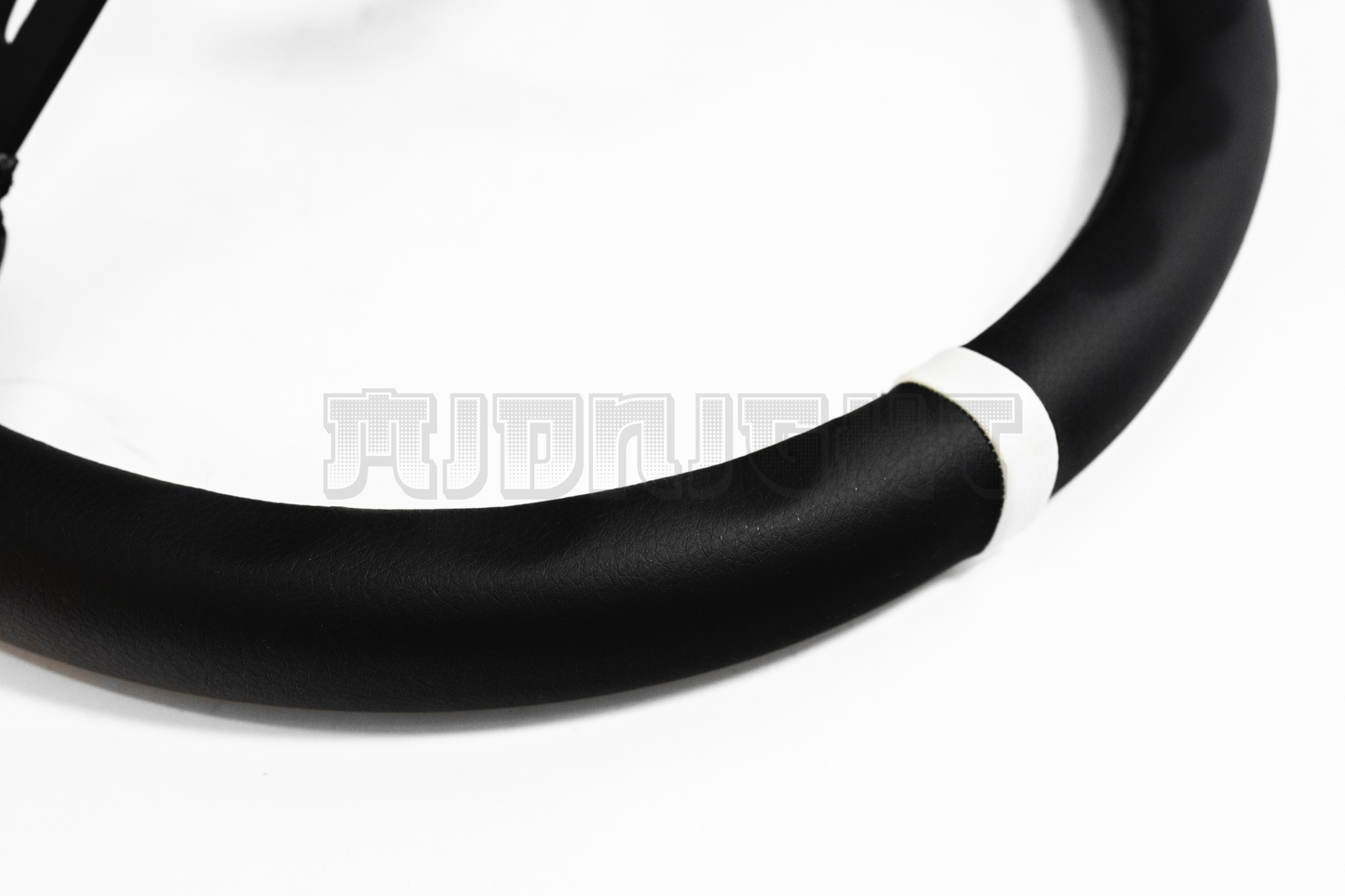 MOMO MOD 08 Style 330mm Leather Steering Wheel