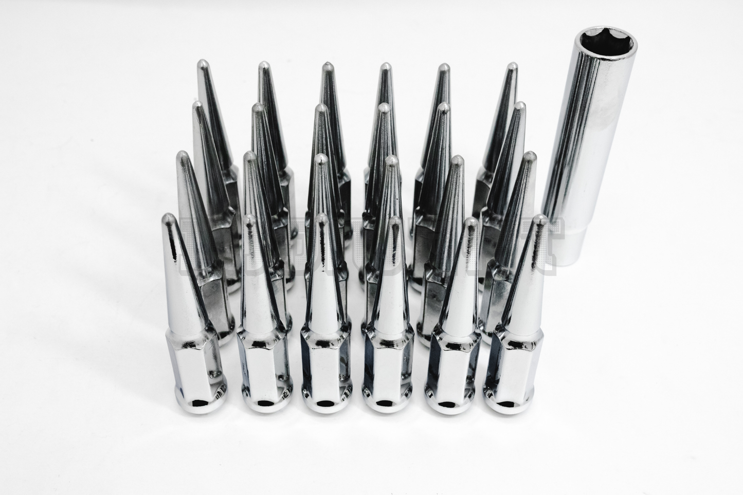 24 PCS Chrome Spike Lug Nuts 14x1.5 For Chevy Silverado Tahoe 4.4" Tall w/ Key