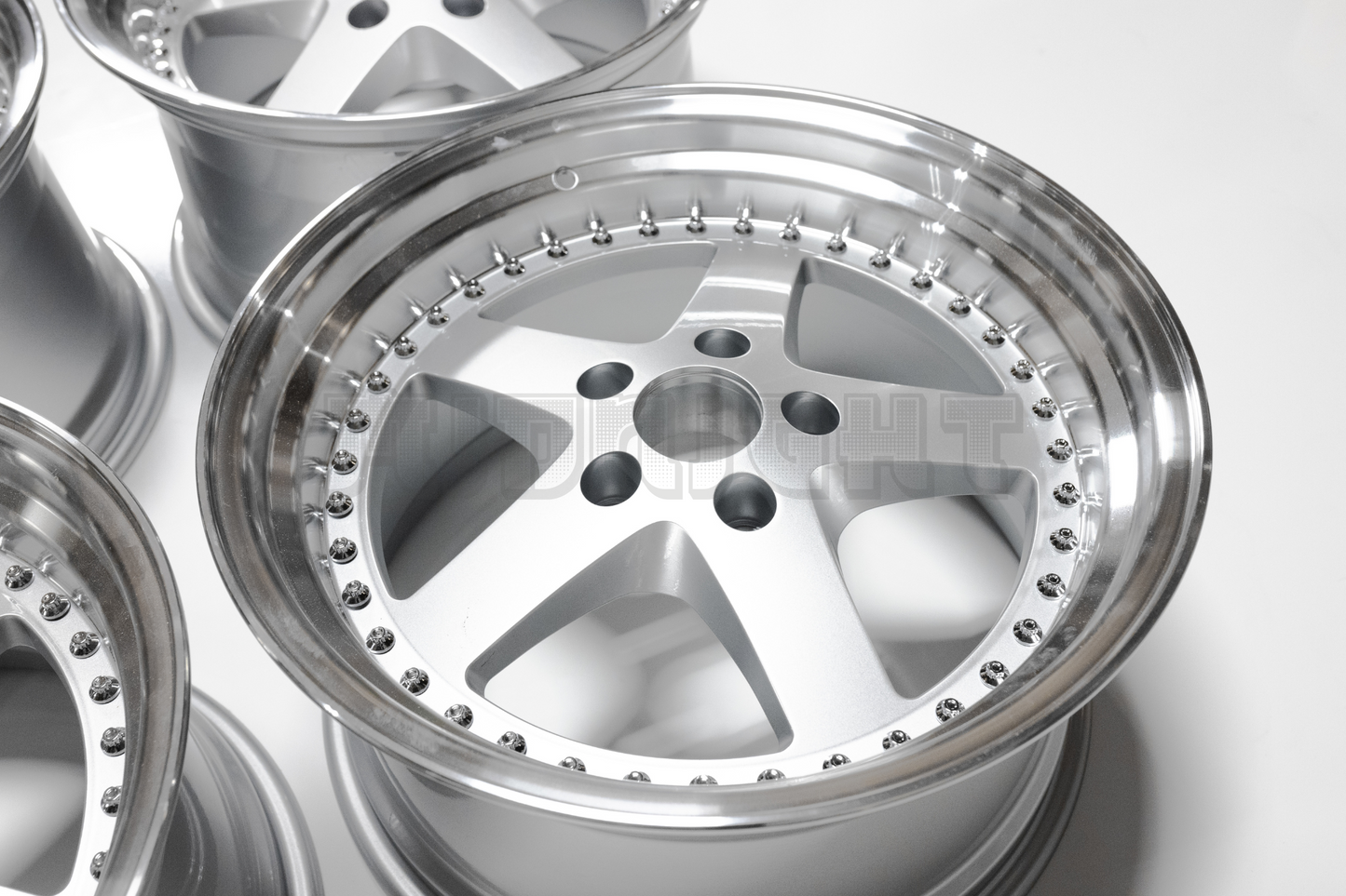 Work Equip 05 Style 18" 9.5 +35 (5X120)