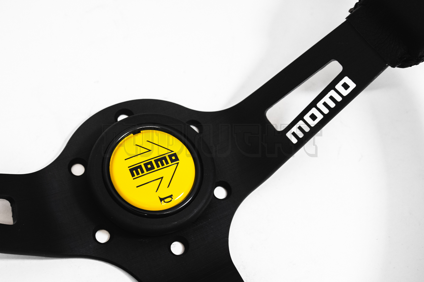 MOMO MOD 08 Style 330mm Leather Steering Wheel