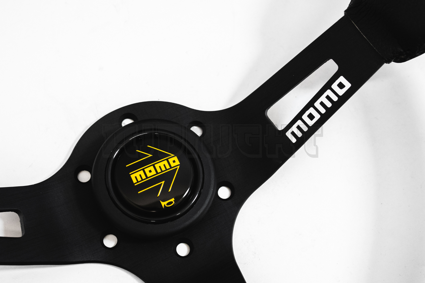 MOMO MOD 08 Style Leather Steering Wheel