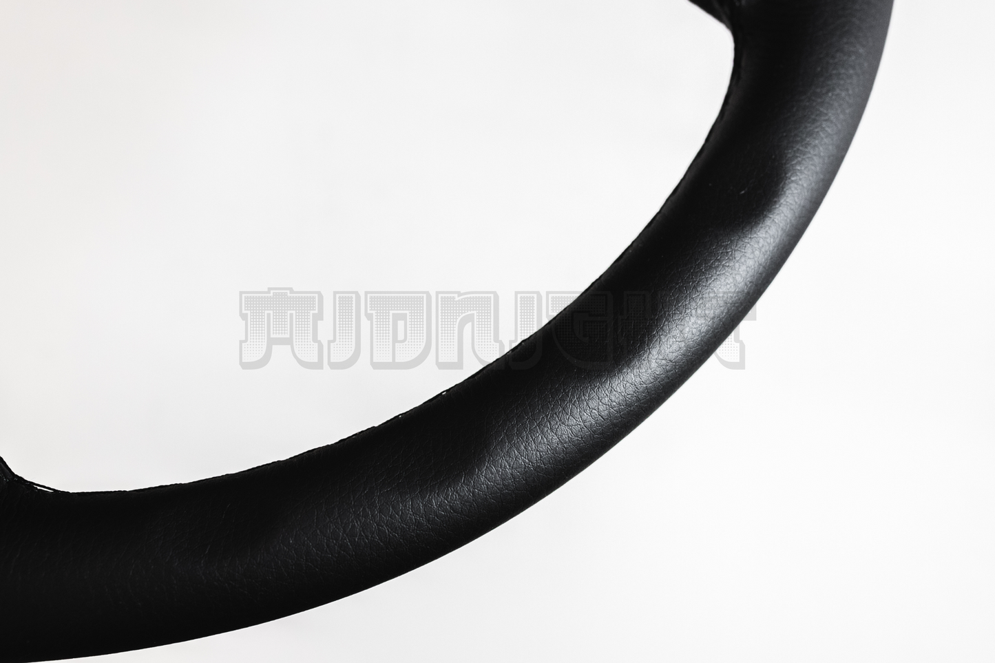 MOMO MOD 08 Style Leather Steering Wheel