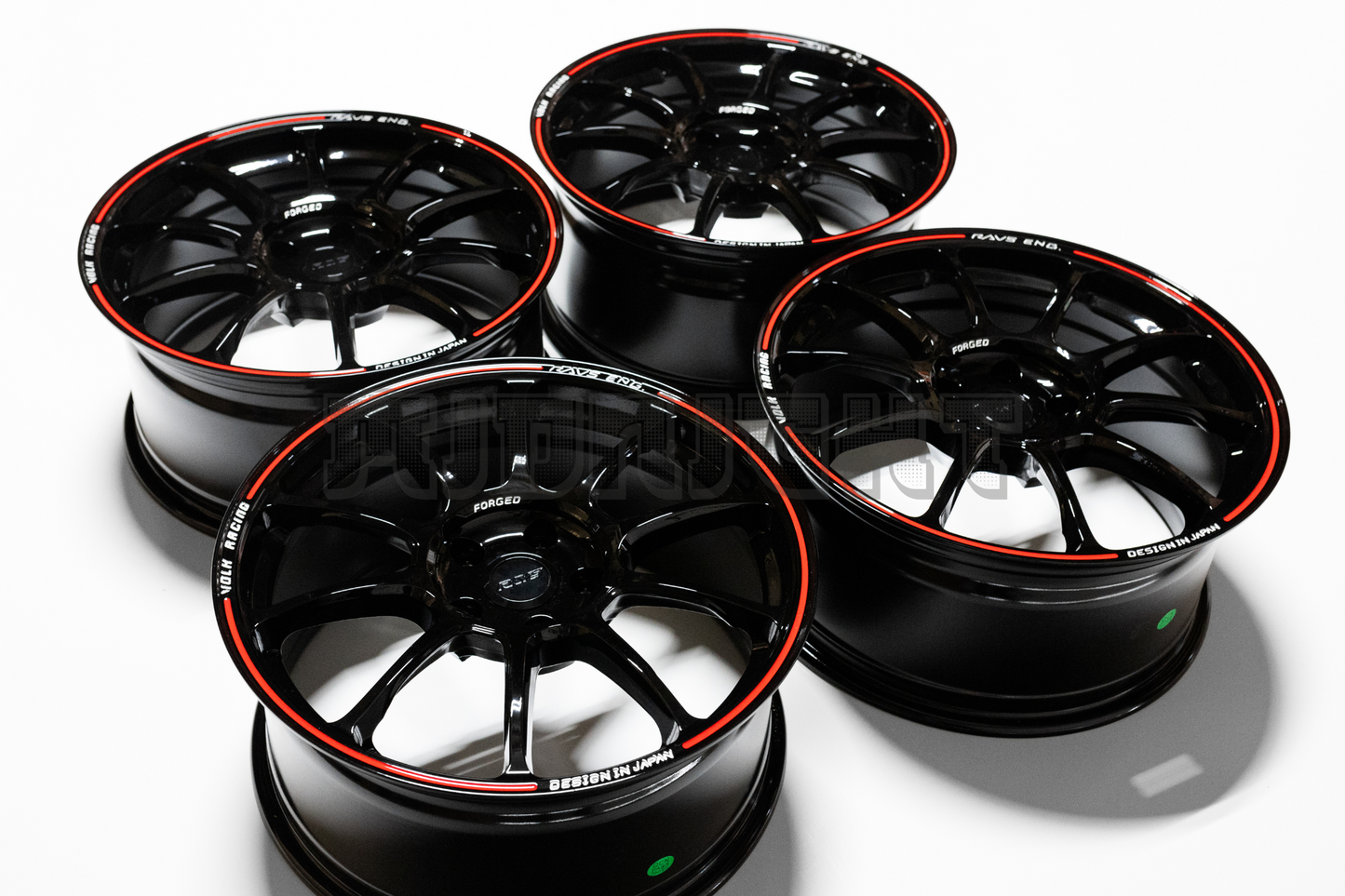 Volk Racing ZE40 Style 18" 8.5J +42 (5X112)