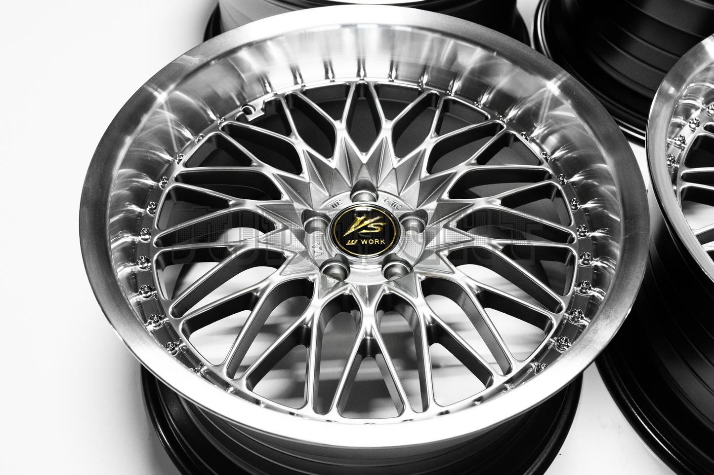 Work VSXV Style 18" 9.5J +25 (5X100)