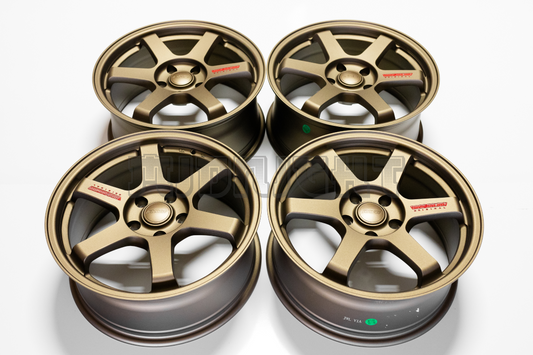Volk Racing TE37 Style 17" 7.5J +35 (5X114.3)