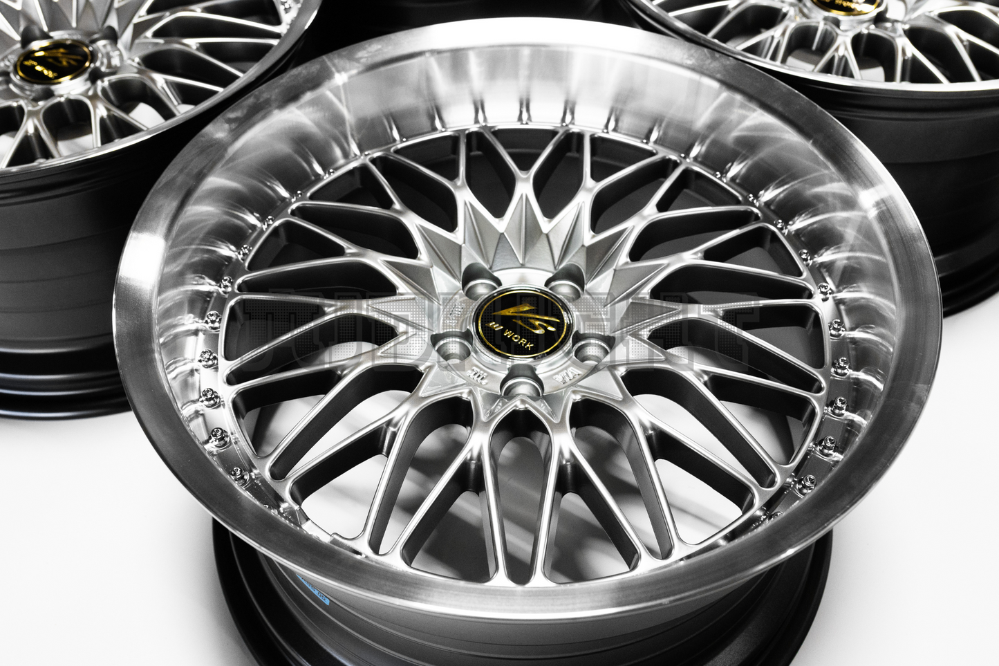 Work VSXV Style 18" 9.5J +25 (5X100)