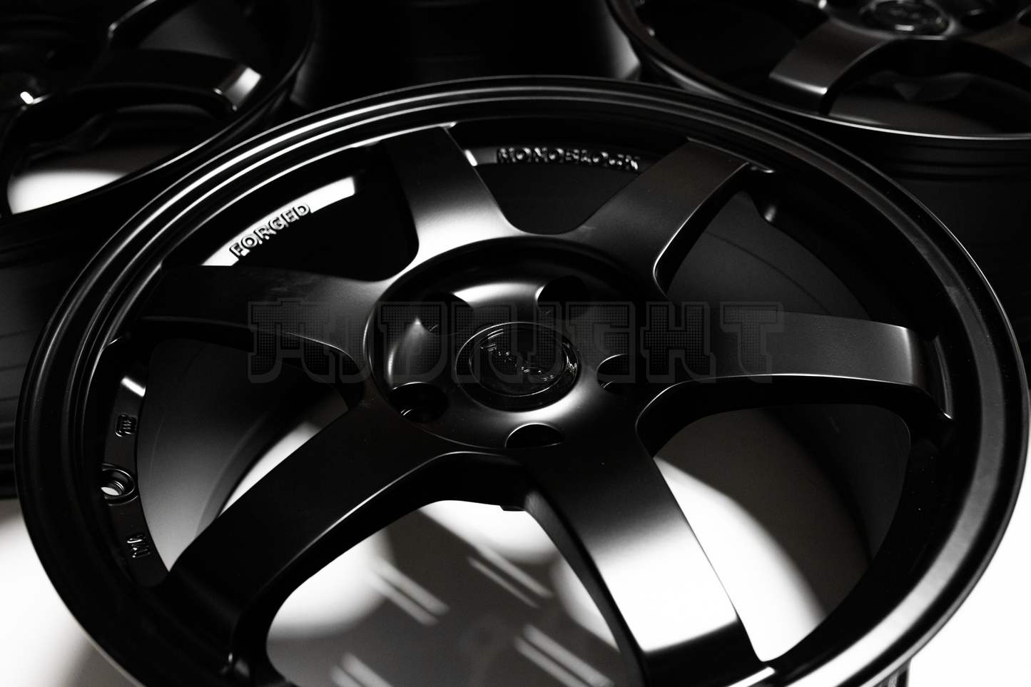 Volk Racing TE37 Saga Style 17" 8J +42 (5X114.3)