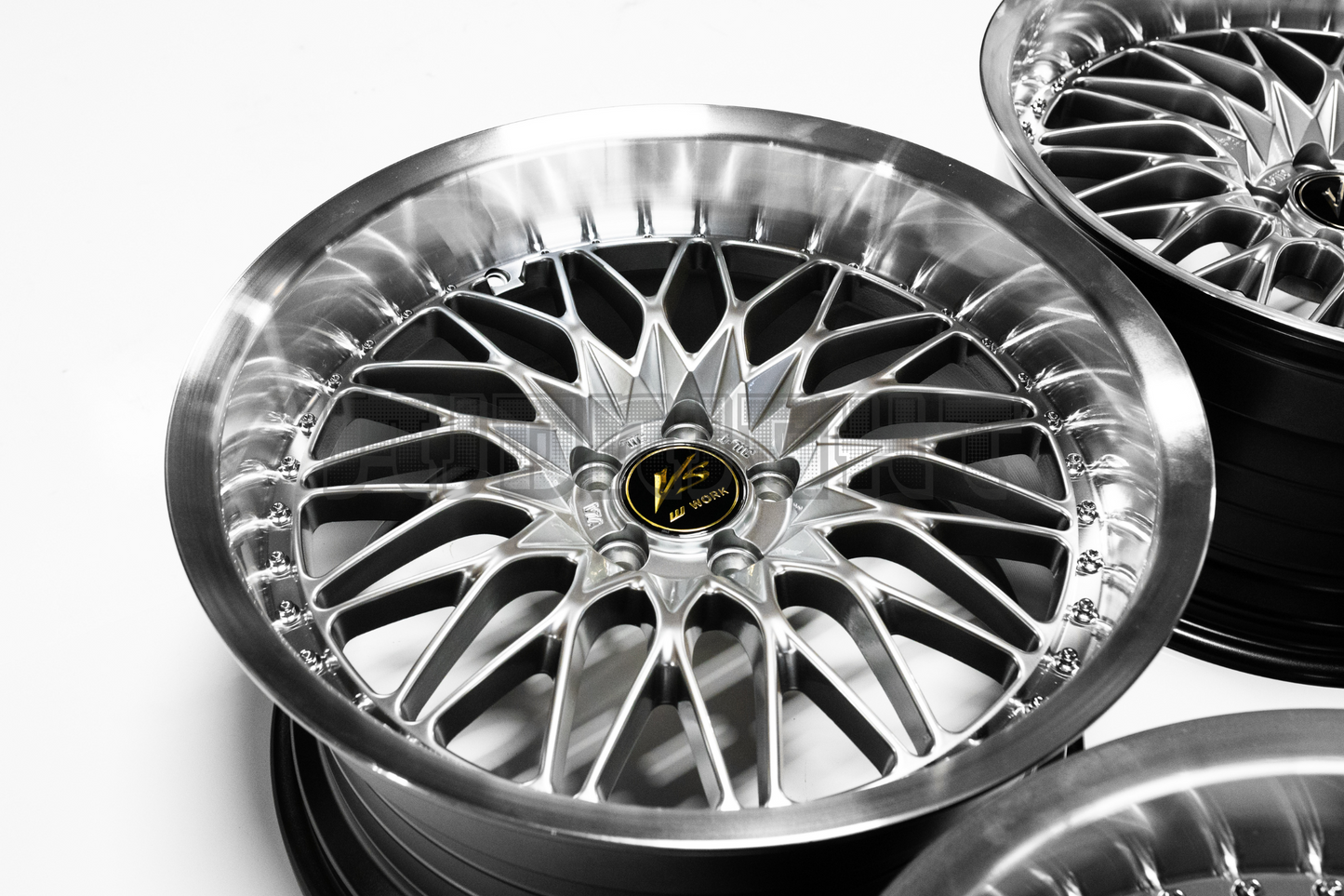 Work VSXV Style 18" 9.5J +25 (5X100)