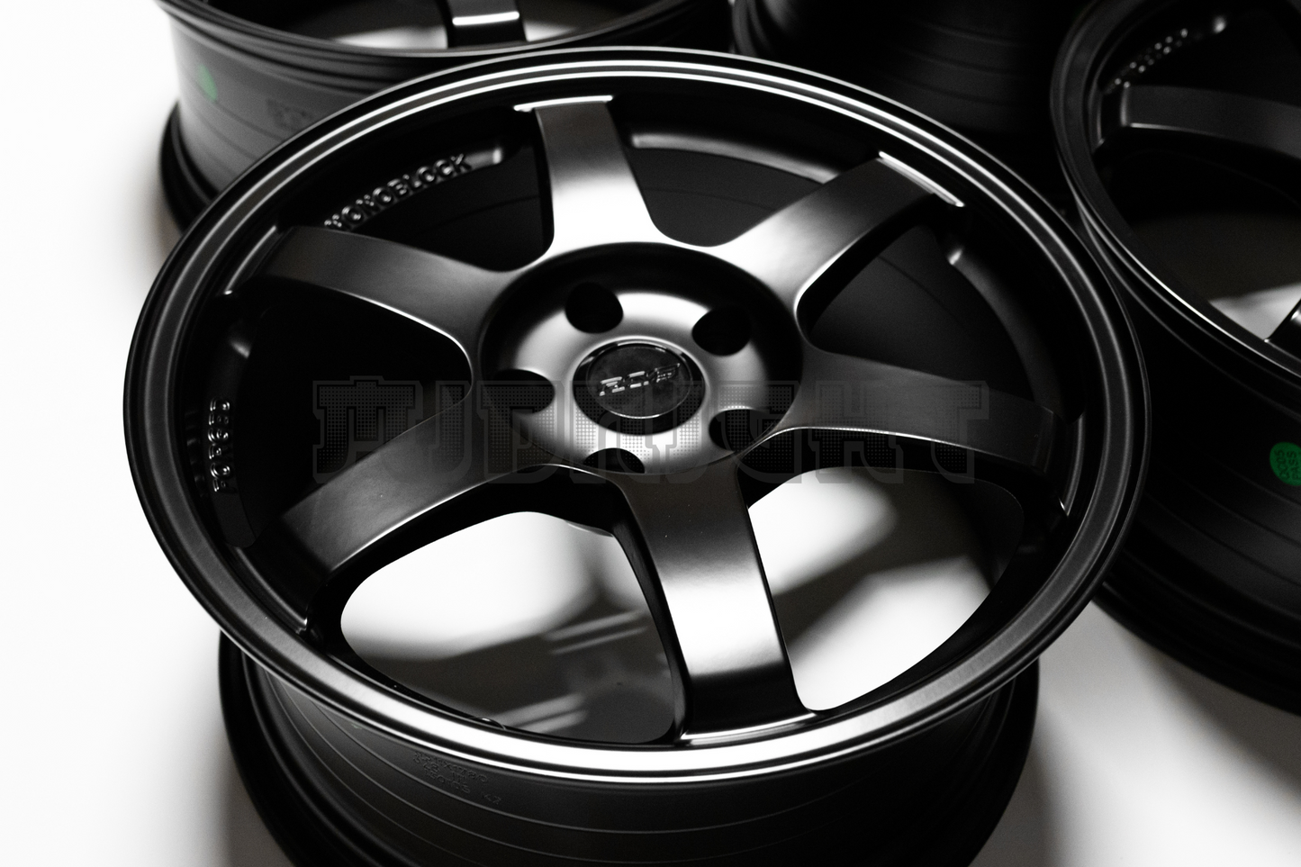 Volk Racing TE37 Saga Style 17" 8J +42 (5X114.3)