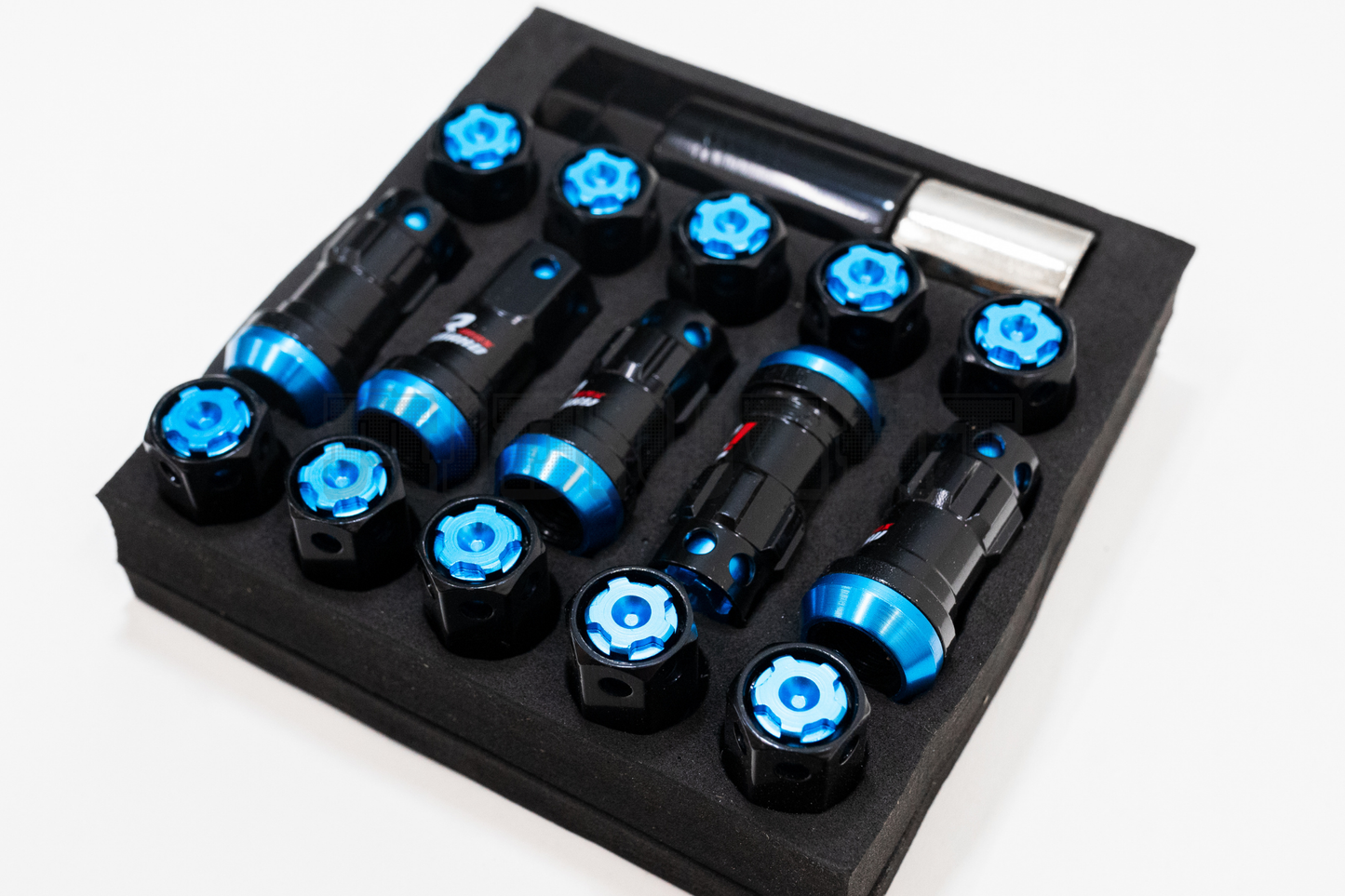 MaxGuard R40 Style Blue Racing Composite Formula Lock Set Lug Nuts M12xP1.25 / M12x1.5