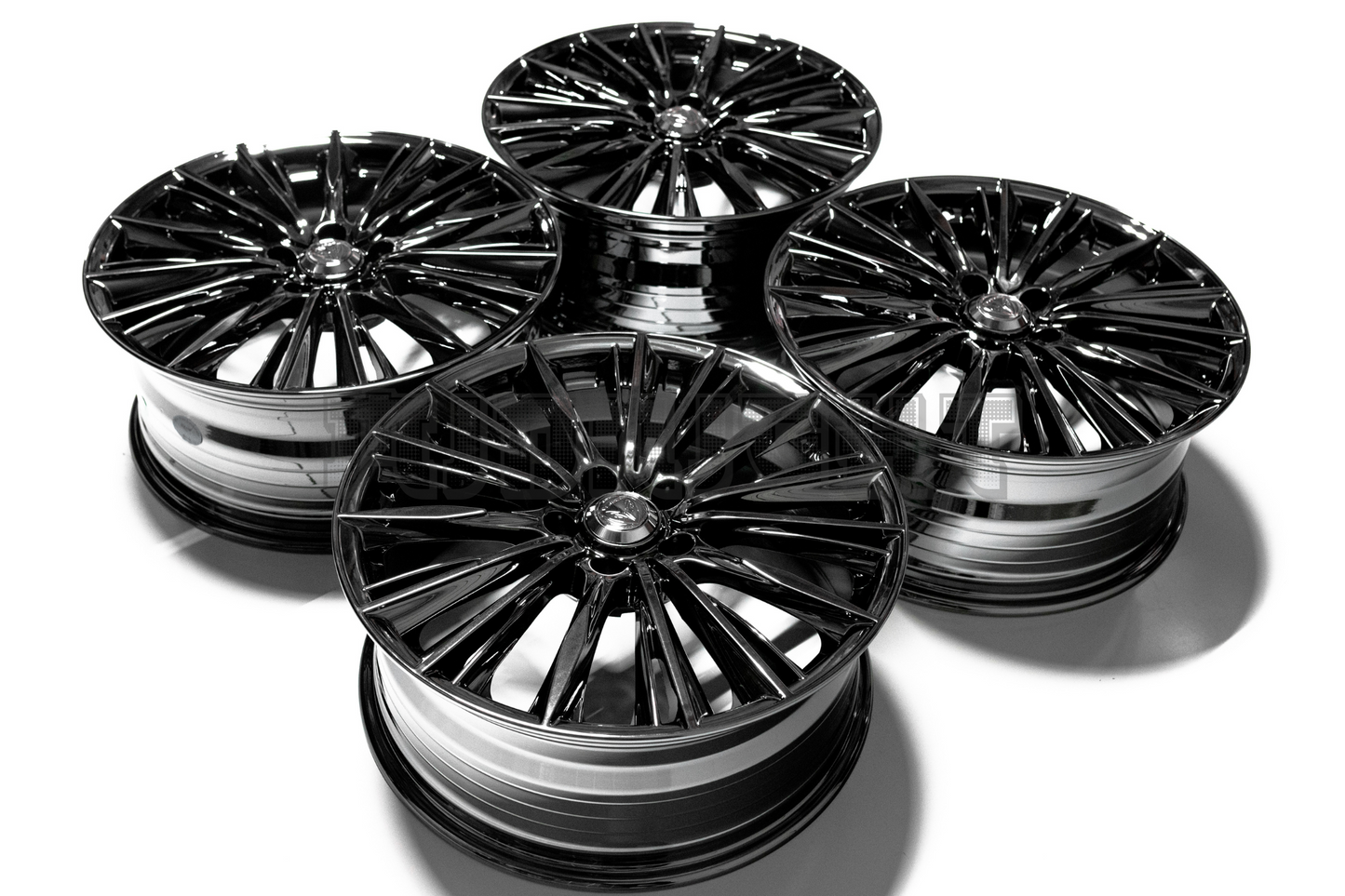 Rays VERSUS STRATAGIA VOUGE Style 19" 8J +38 (5X114.3)