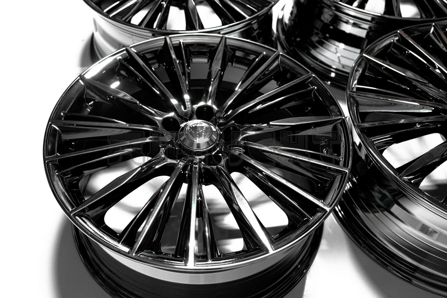 Rays VERSUS STRATAGIA VOUGE Style 19" 8J +38 (5X114.3)