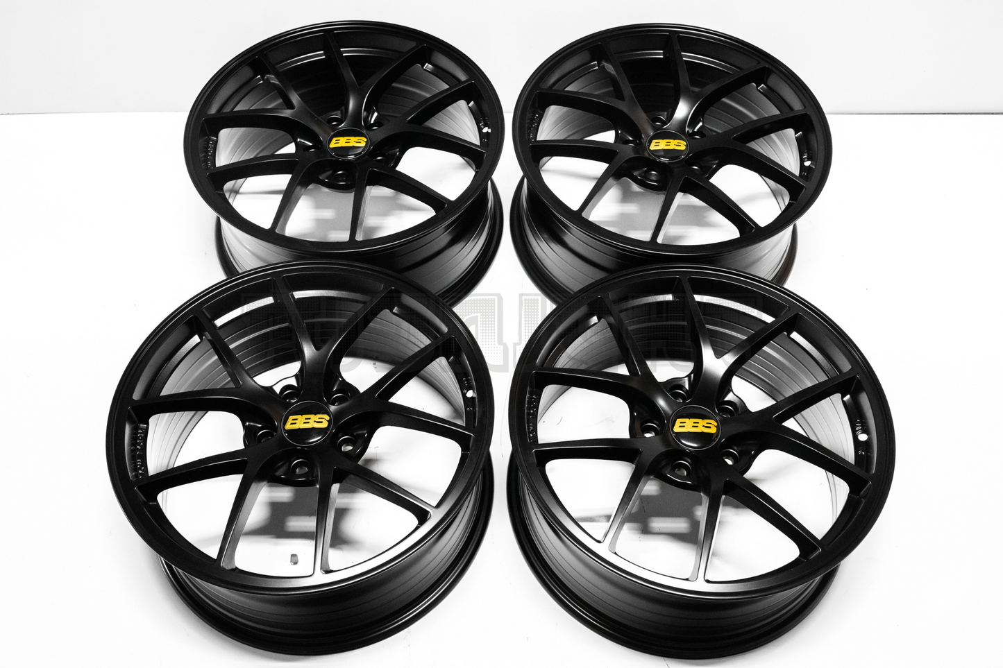 BBS RIA Style 18" 8J +35 (5X114.3)