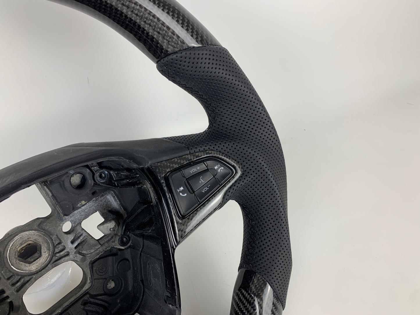 Carbon Fiber Steering Wheel W/ Black Stripe For Ford Focus RS ST MK3 2015-2018