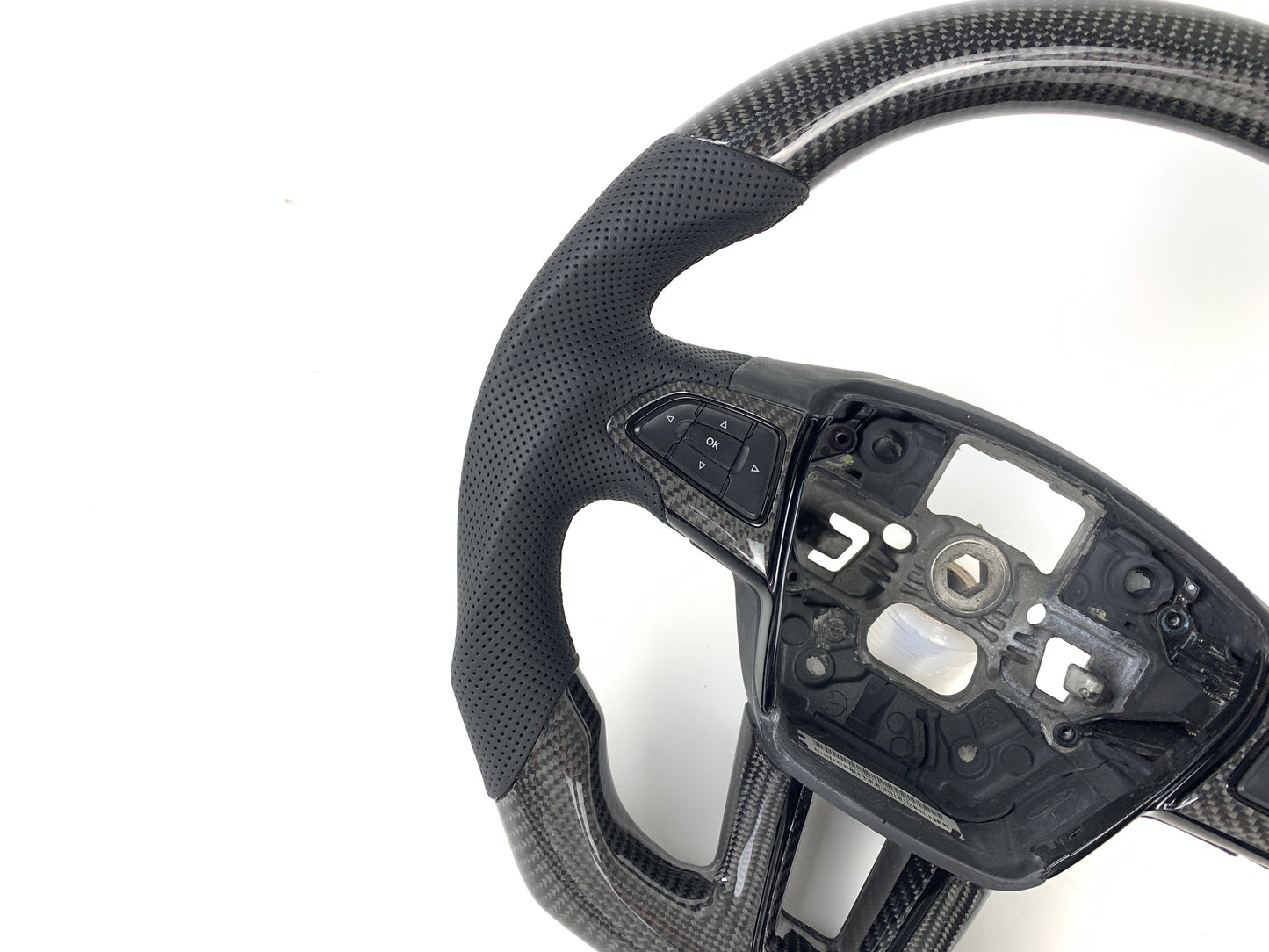 Carbon Fiber Steering Wheel W/ Black Stripe For Ford Focus RS ST MK3 2015-2018