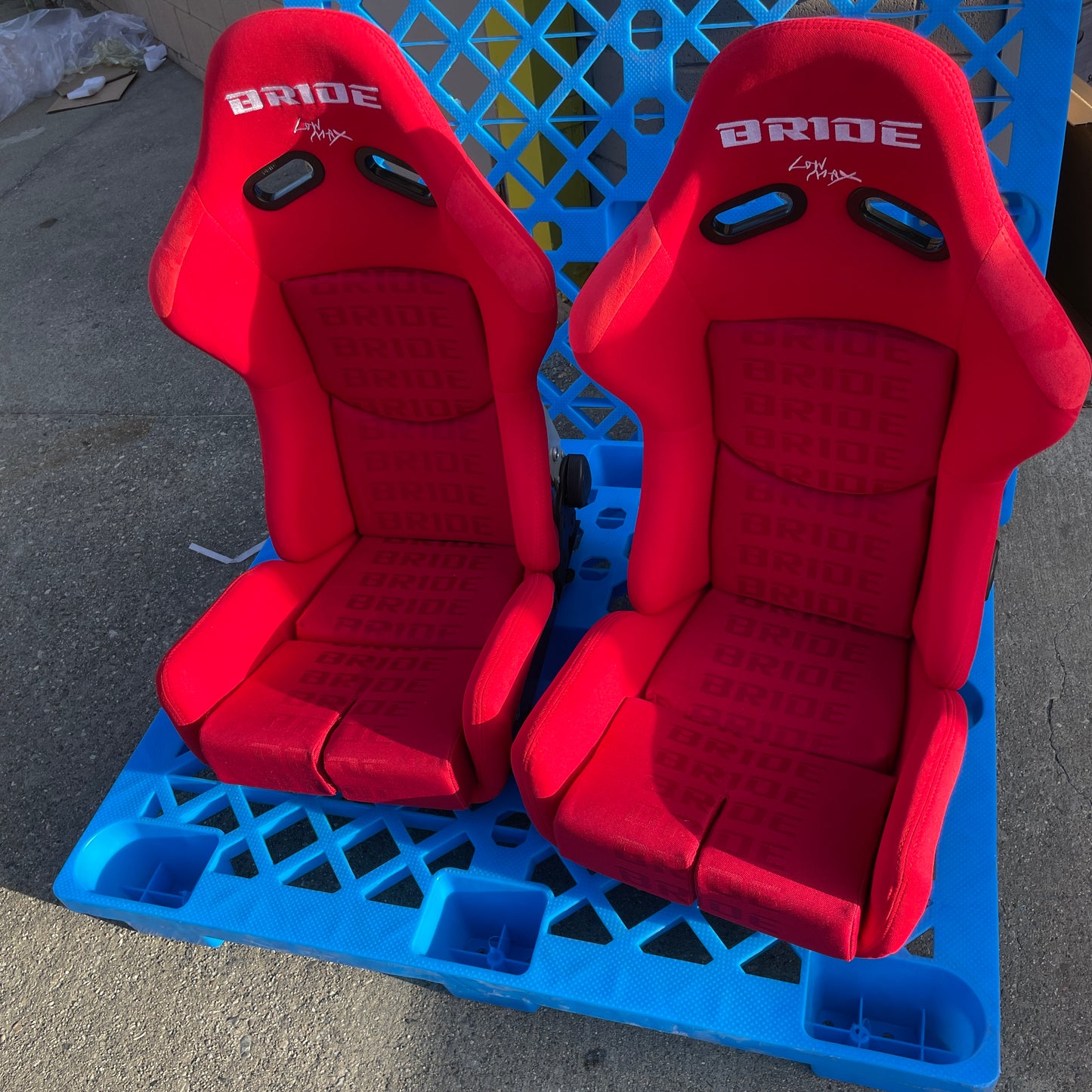 Bride Stradia I Style Red Gradient Cloth Reclinable Carbon Fiber Back Bucket Seat