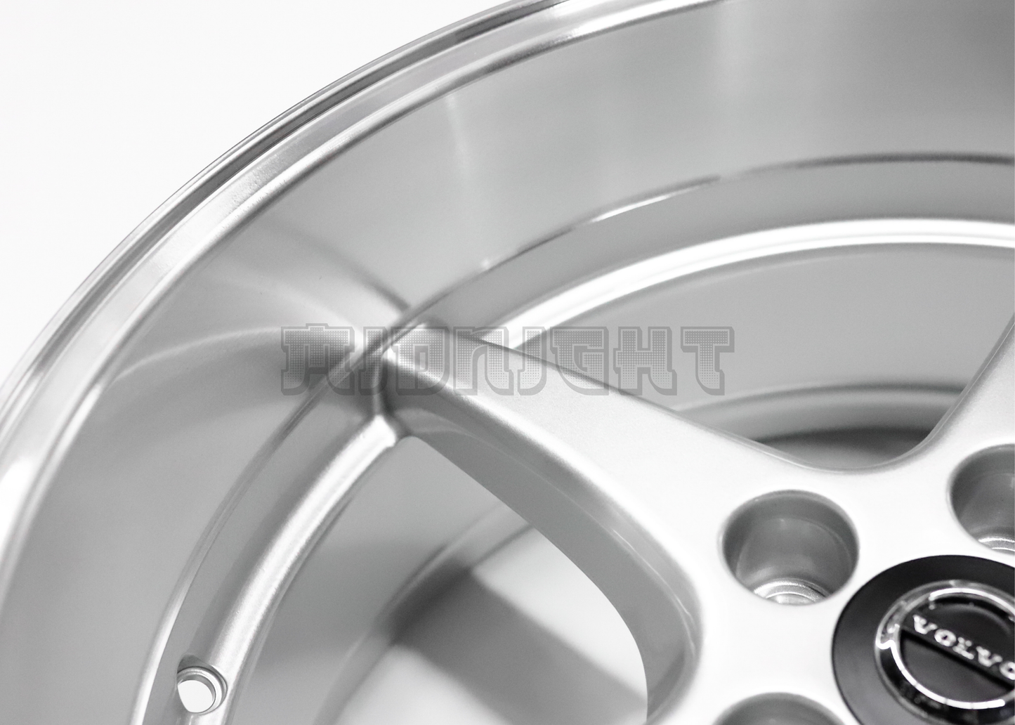 Silver Machined Lip Wheels For Volvo Squared Set