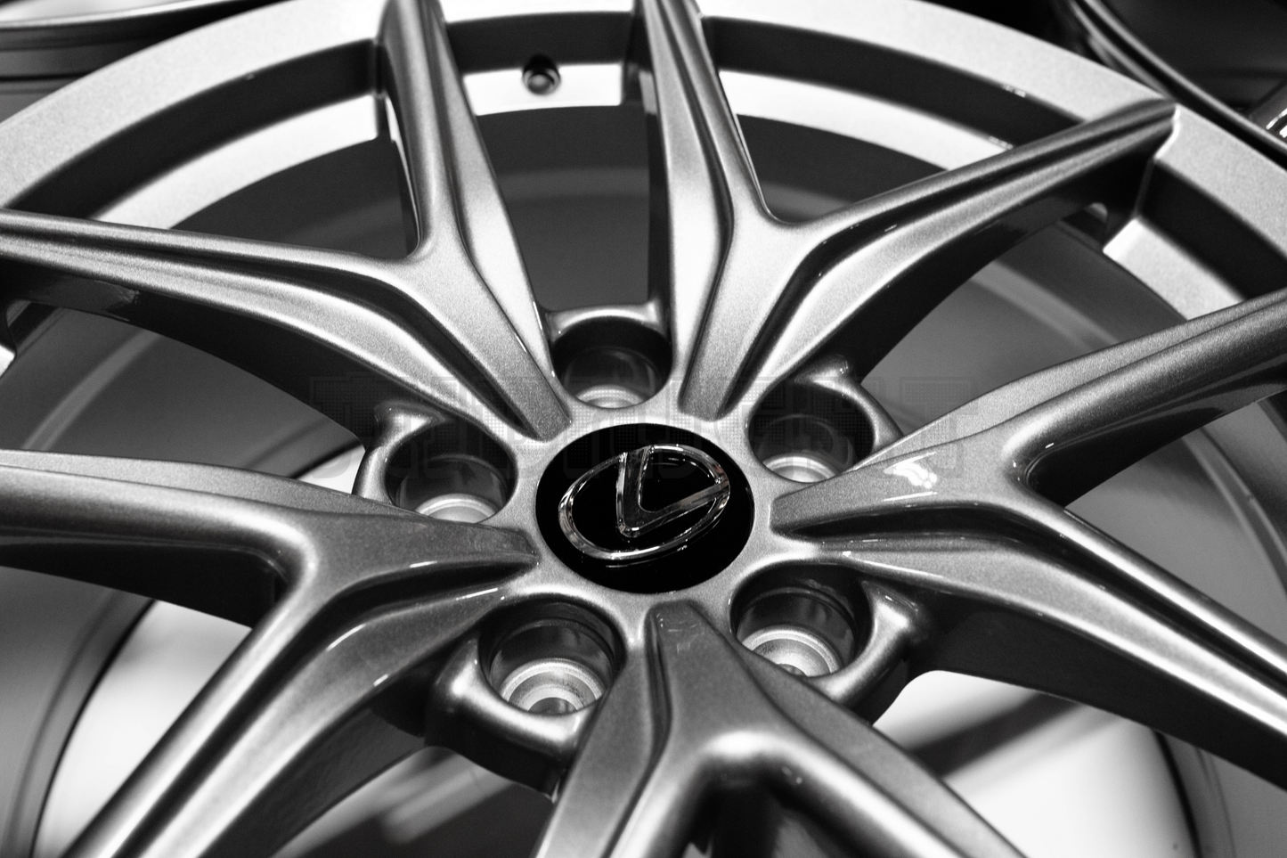 Lexus IS F-Sport Style 18" 8 +35 (5X114.3)