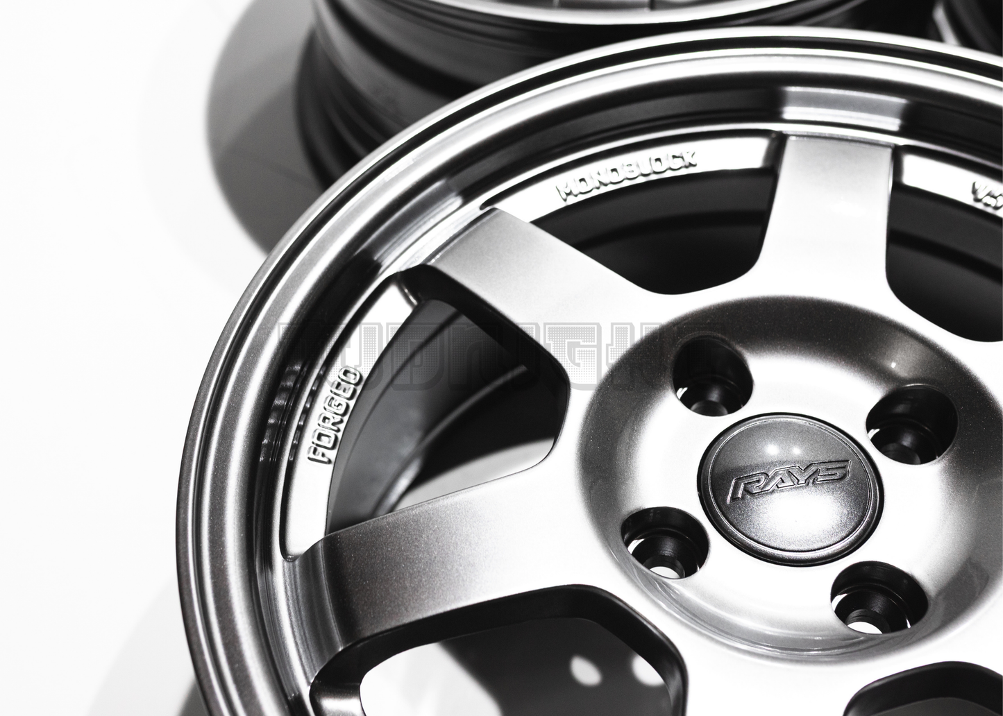 15" Gunmetal Rays TE37 Style Wheels (4x100) Square Set