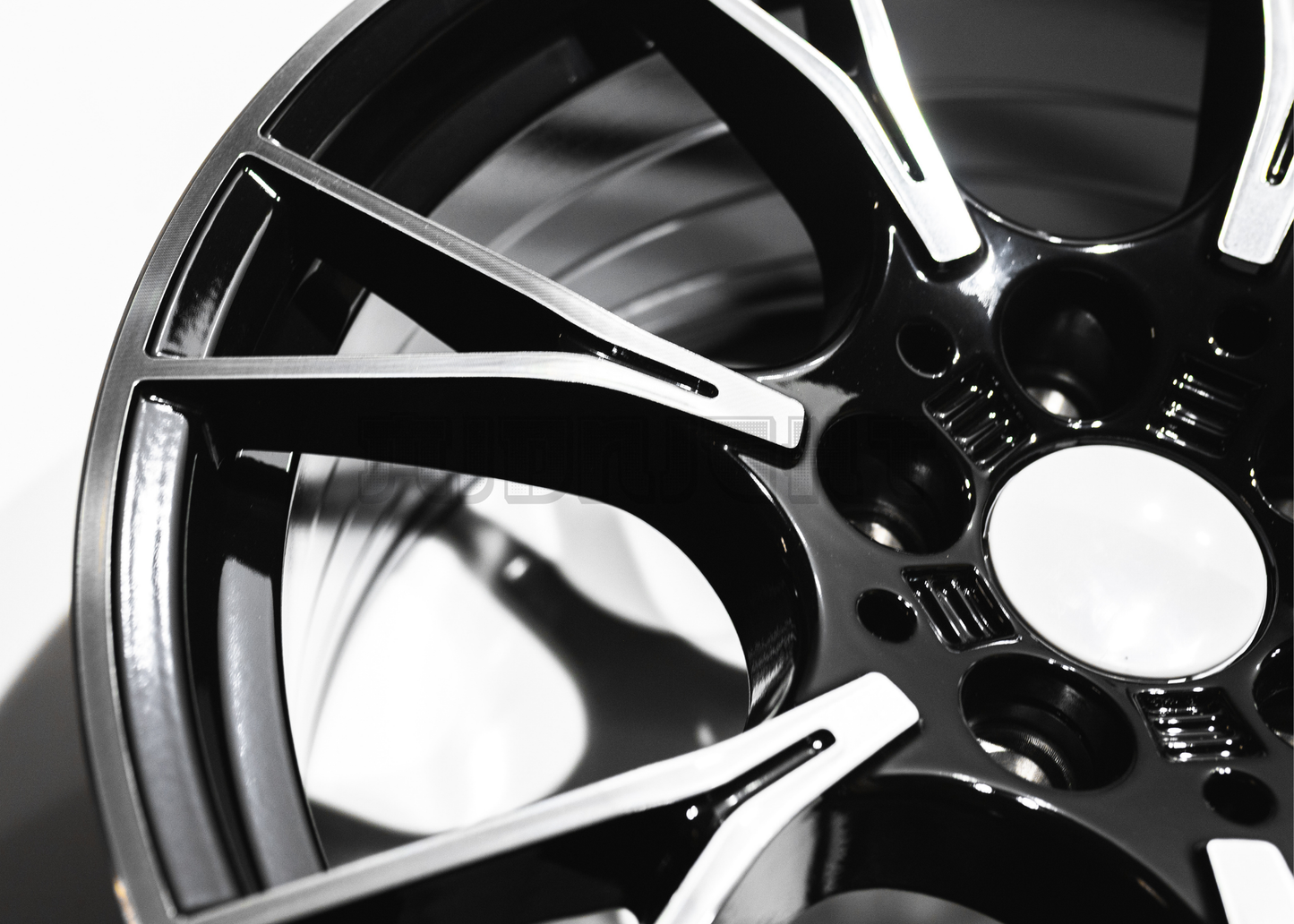18" Gloss Black Machined Wheels For BMW (5x120) Square Set