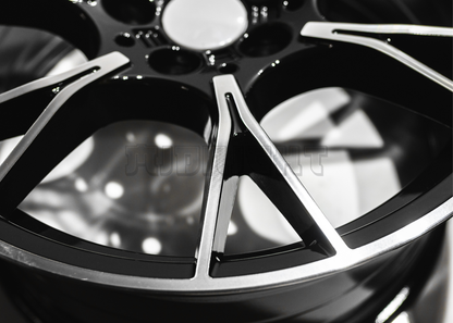 18" Gloss Black Machined Wheels For BMW (5x120) Square Set