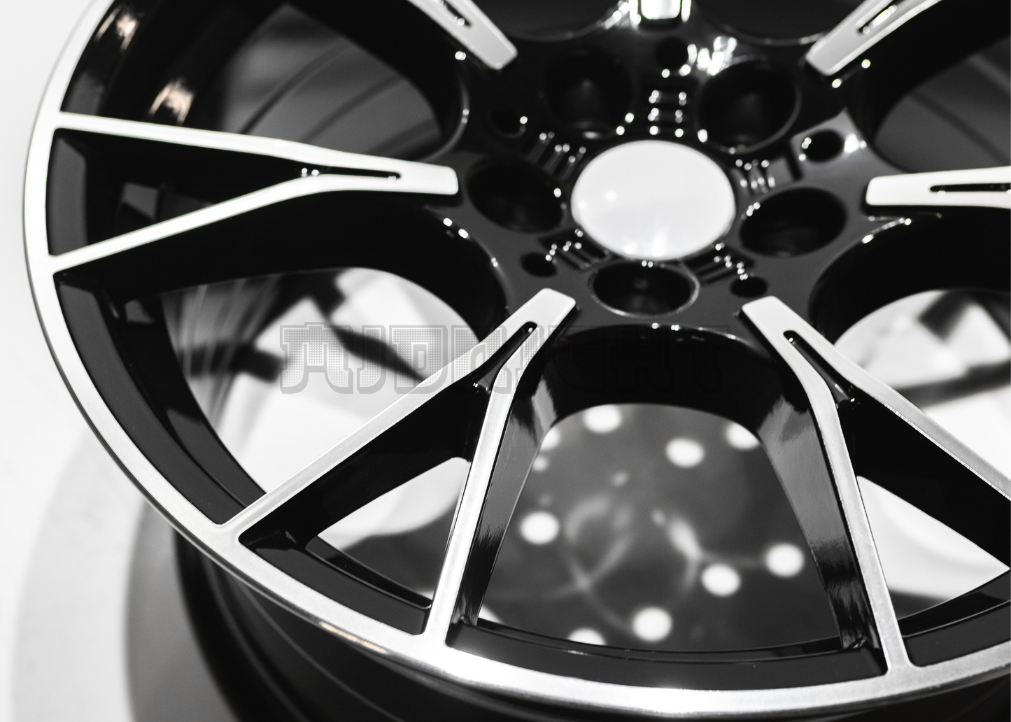 18" Gloss Black Machined Wheels For BMW (5x120) Square Set
