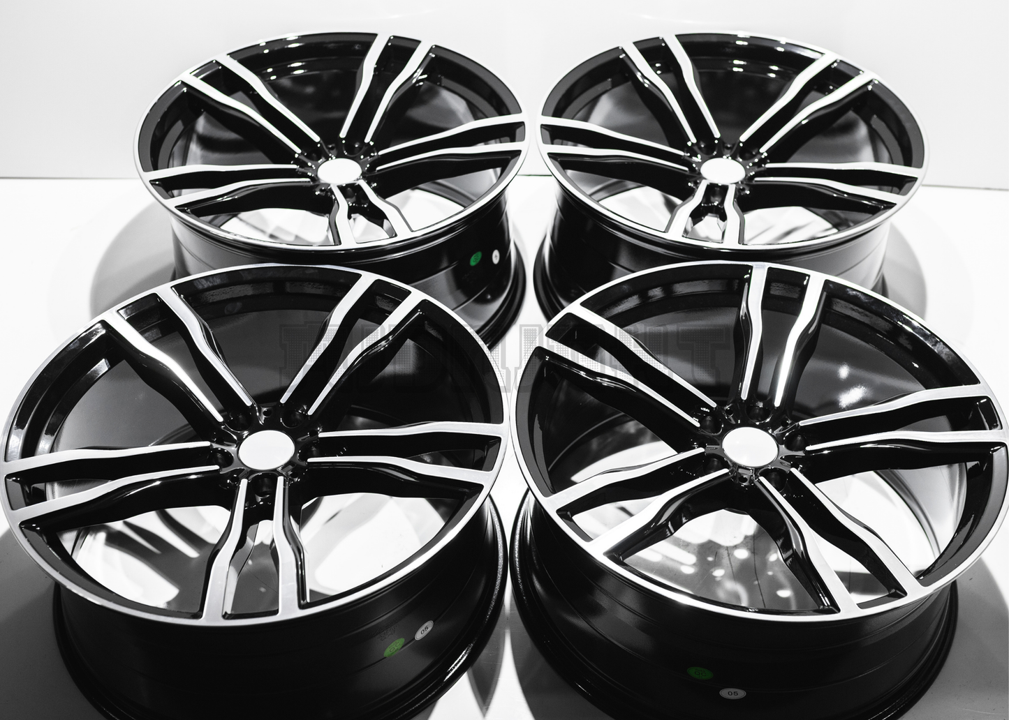 22" Gloss Black Machined Wheels For BMW (5x120) Staggered Set 22x10/11.0