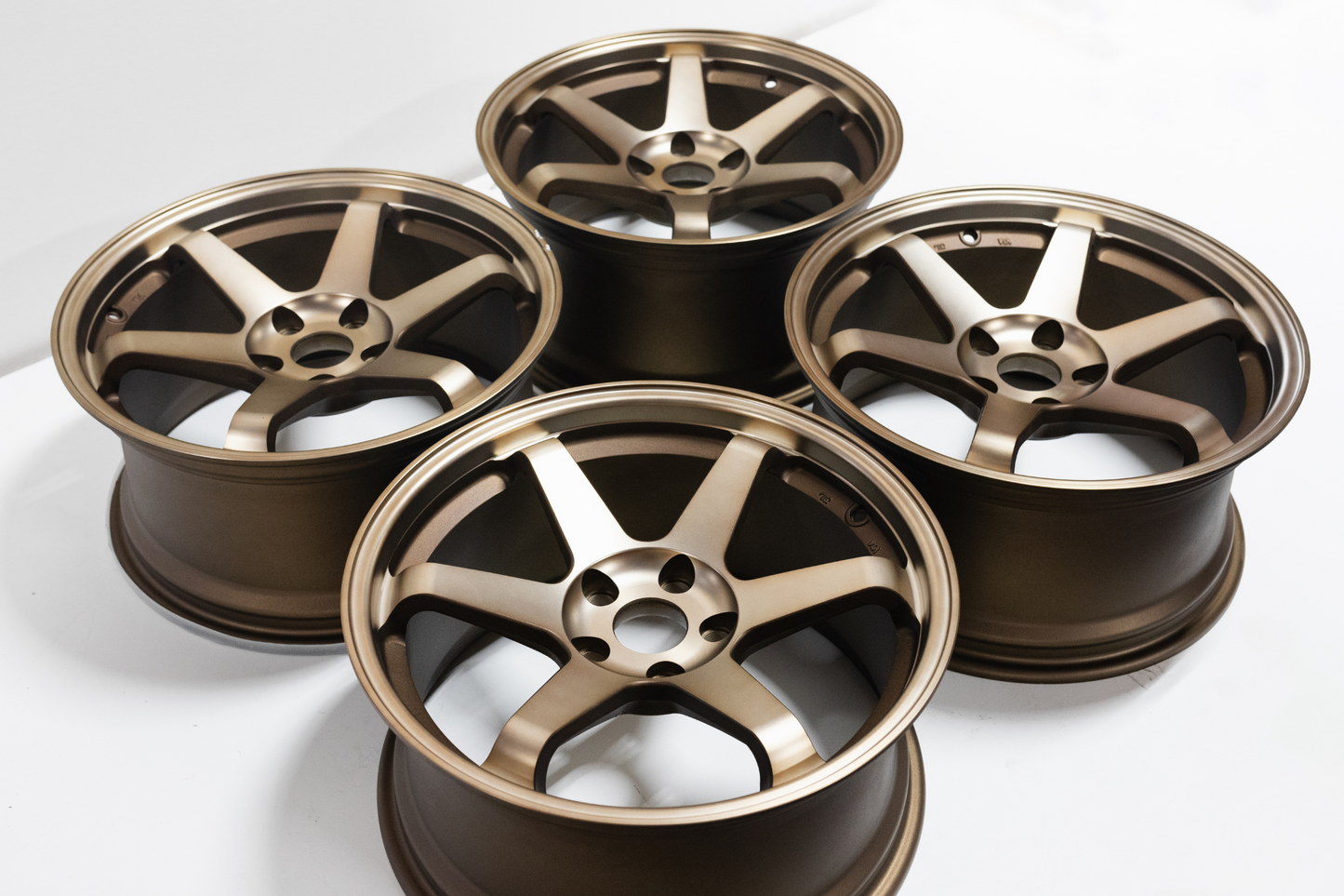 Volk Racing TE37 Style 18" 9J +30 (5X114.3)