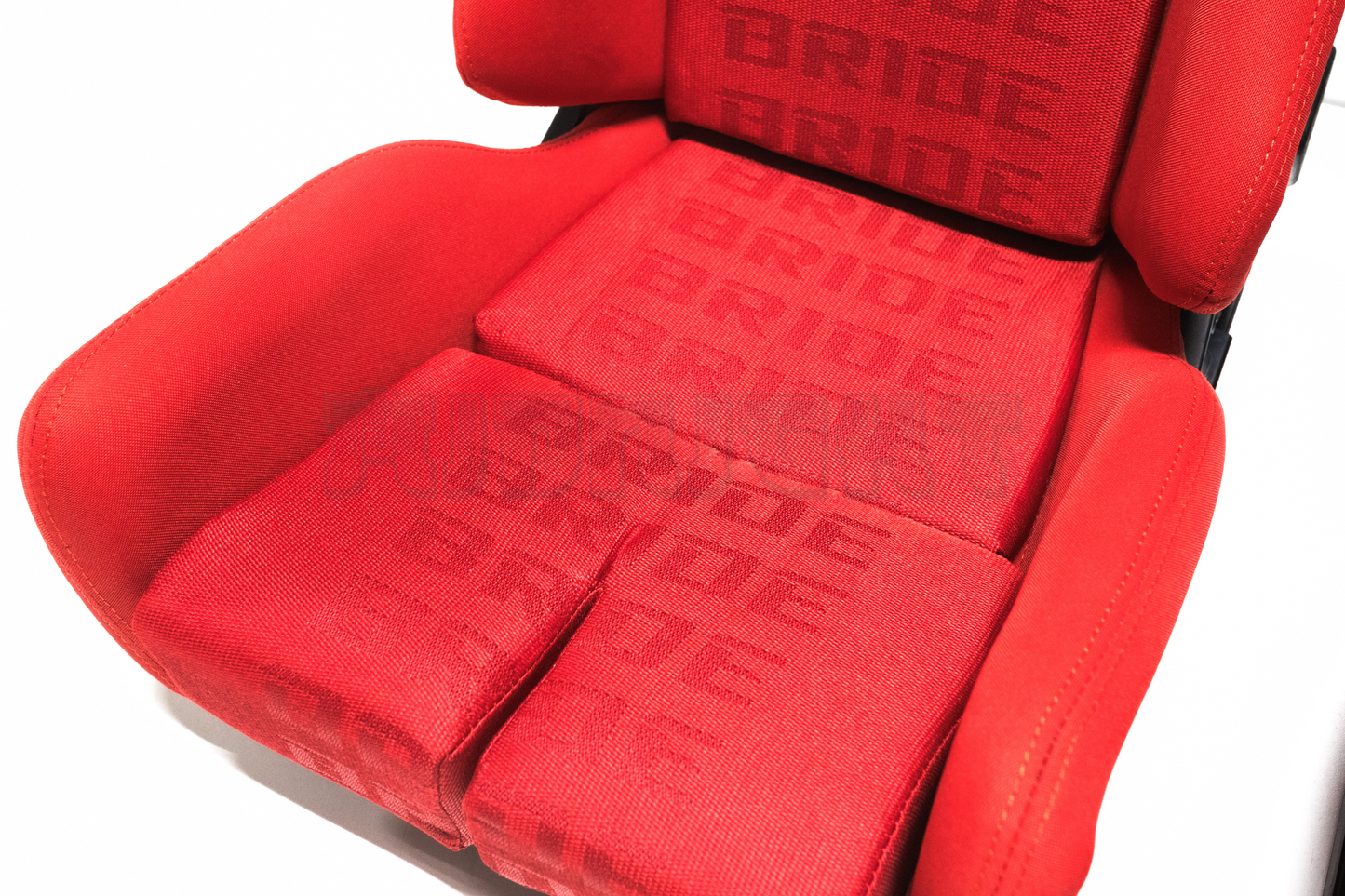 Bride Stradia I Style Red Gradation Reclinable Bucket Seat