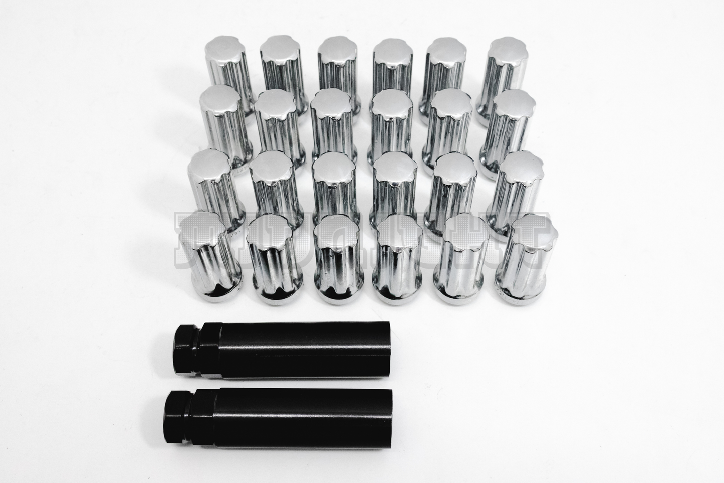 26x 14x1.5 Chrome Wheel Lug Nuts w/ Two Keys for Silverado Sierra Yukon XL 1500