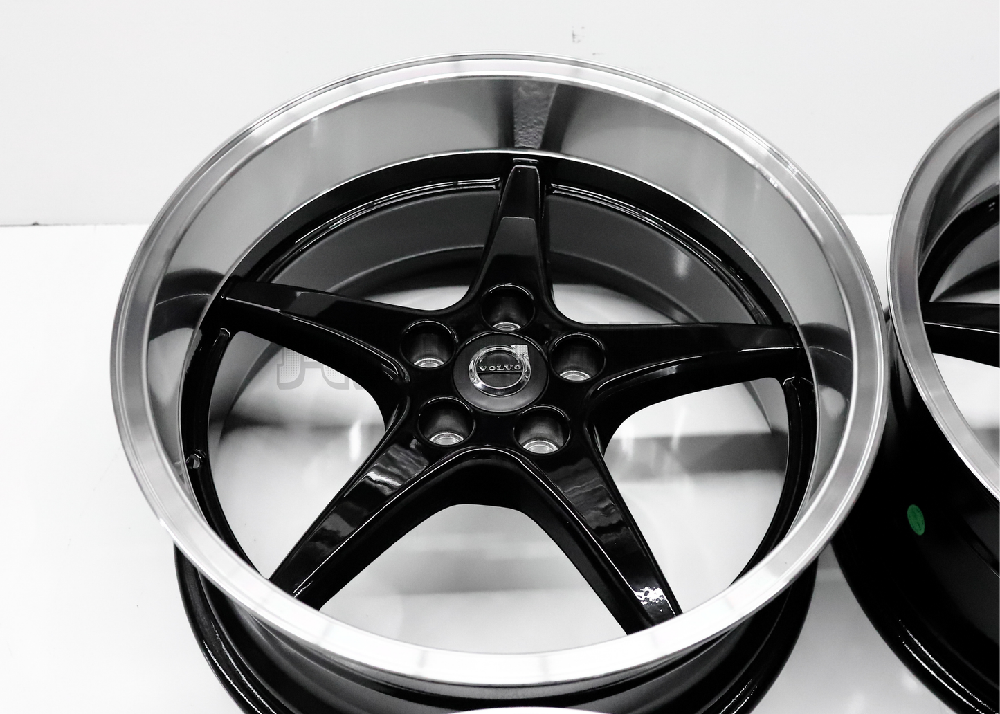 Gloss Black Machined Lip Wheels For Volvo Squared Set