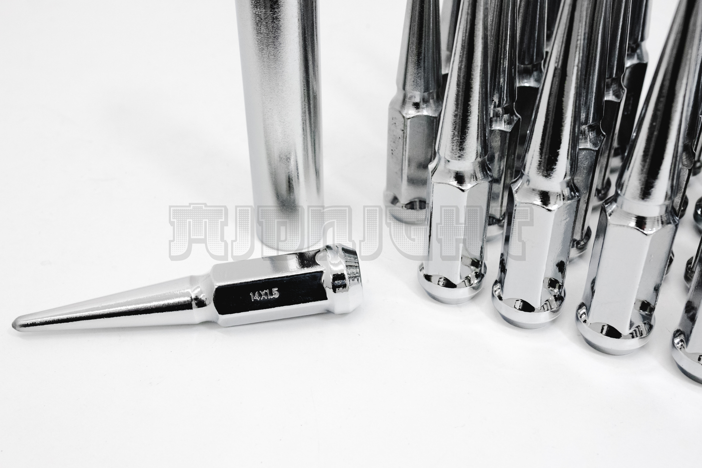 24 PCS Chrome Spike Lug Nuts 14x1.5 For Chevy Silverado Tahoe 4.4" Tall w/ Key