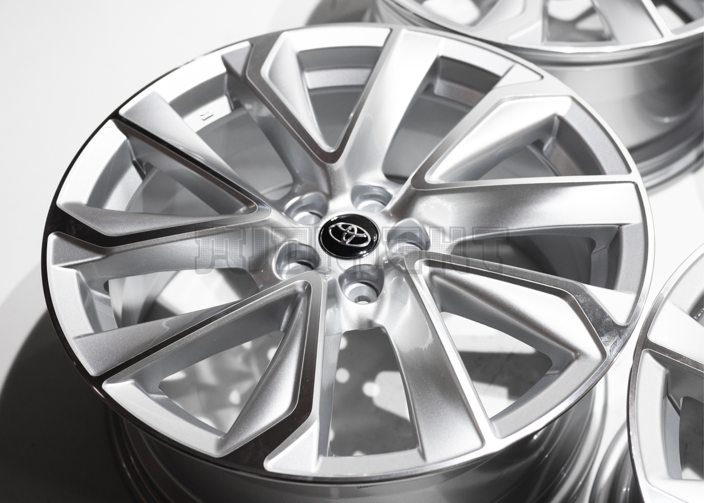 18" Silver Machined Wheels For Toyota Sedan Van SUV (5x114.3) Square Set