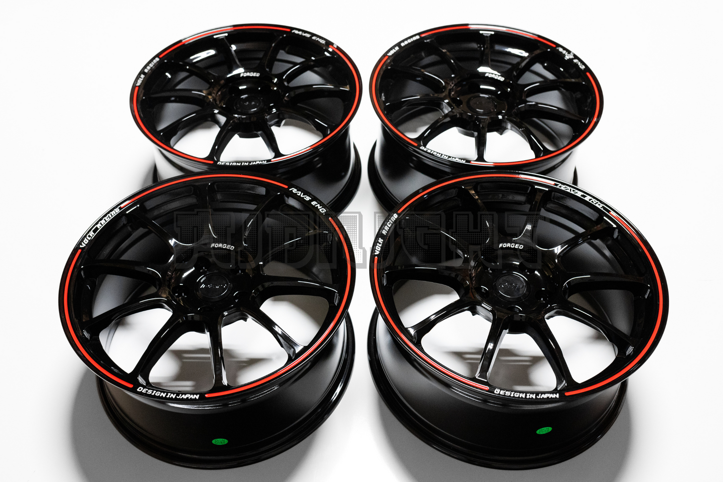 Volk Racing ZE40 Style 18" 8.5J +42 (5X112)